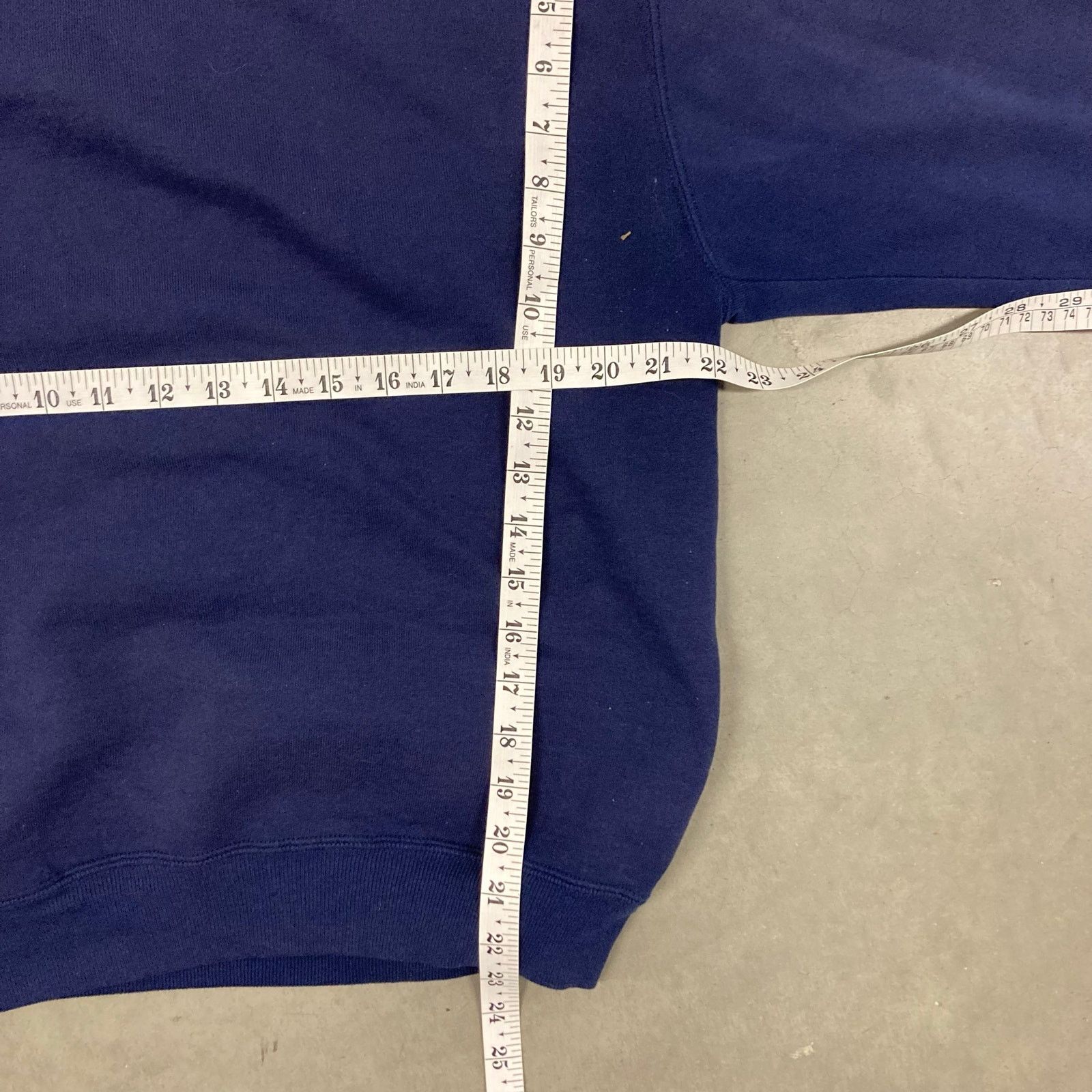 Russell Athletic × Vintage vintage y2k thrashed Russell athletic sweatshirt Size US L / EU 52-54 / 3 - 4 Thumbnail