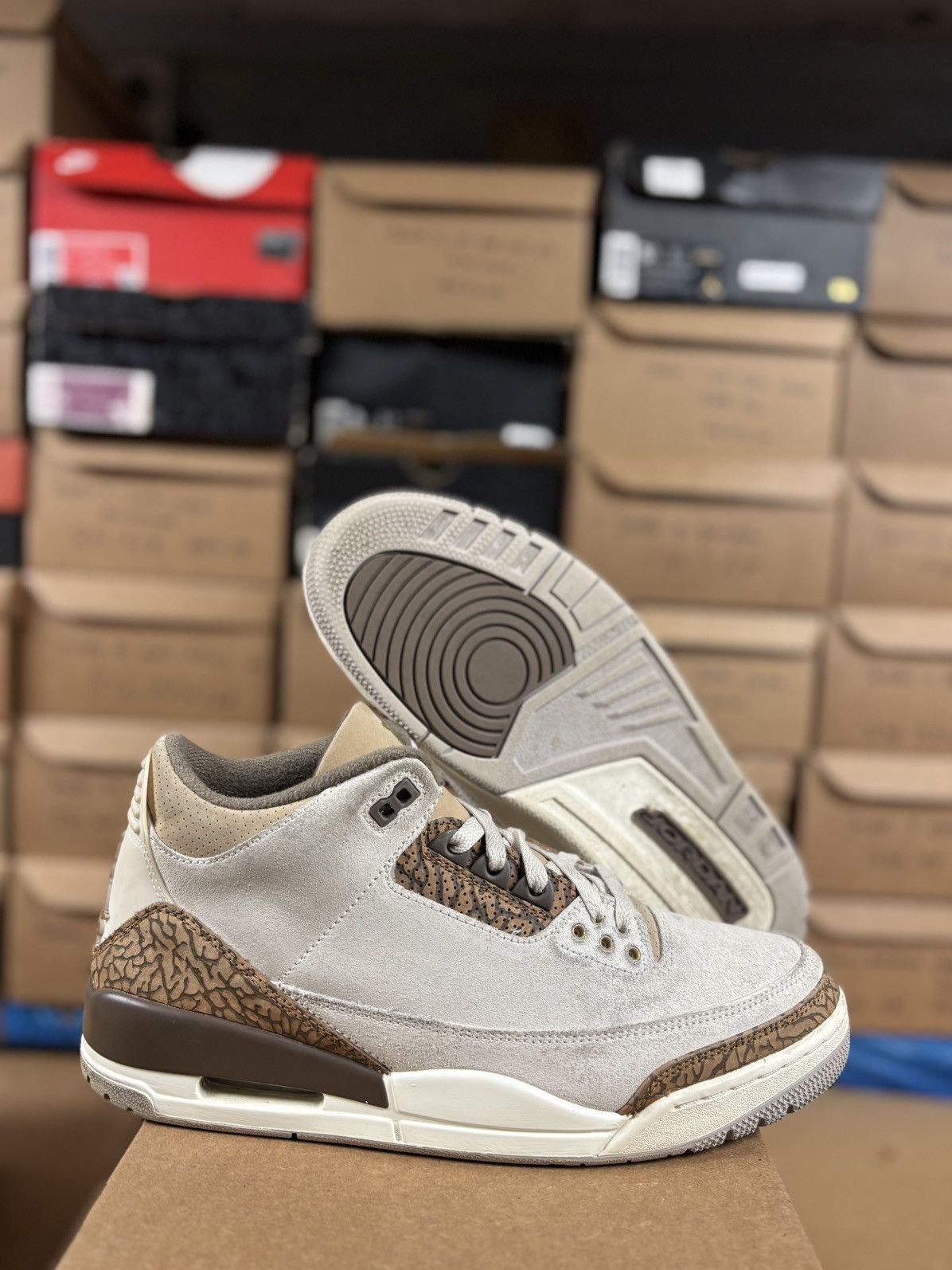 Jordan Brand Air Jordan 3 palomino Size US 10.5 / EU 43-44 - 1 Thumbnail