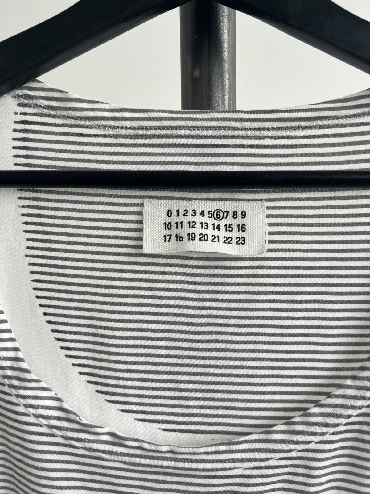 MM6 SS00 Stripe-Print Scoop Neck Tee Size S / US 4 / IT 40 - 2 Thumbnail