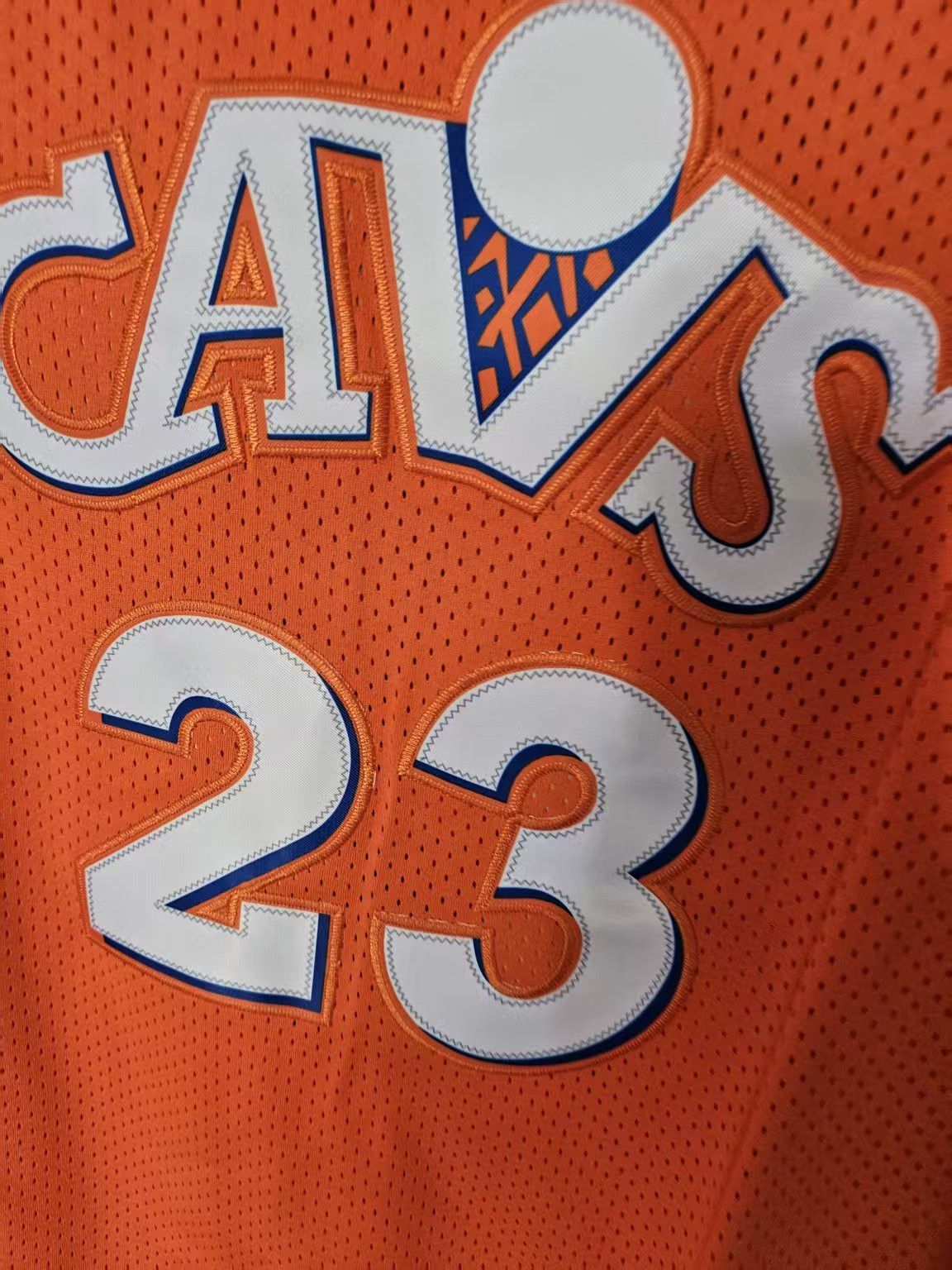 NBA CAVS #23 LeBron James Jersey Orange Size US XL / EU 56 / 4 - 3 Thumbnail