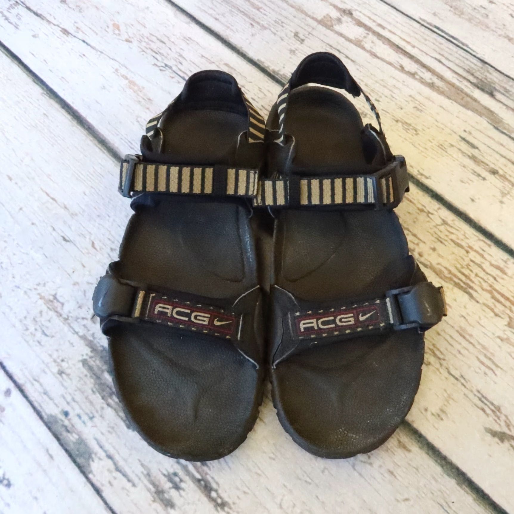Nike VINTAGE Nike ACG Air Spin Cycle Hiking Sandals Men 11 Black Shoes 1999 Retro Rock 90s Mens Size US 11 / EU 44 - 2 Thumbnail