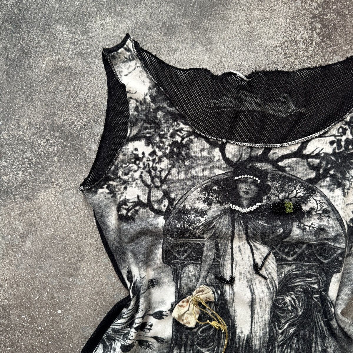 20471120 Vintage Gothic Printed Mesh Tank Top Size S / US 4 / IT 40 - 4 Thumbnail