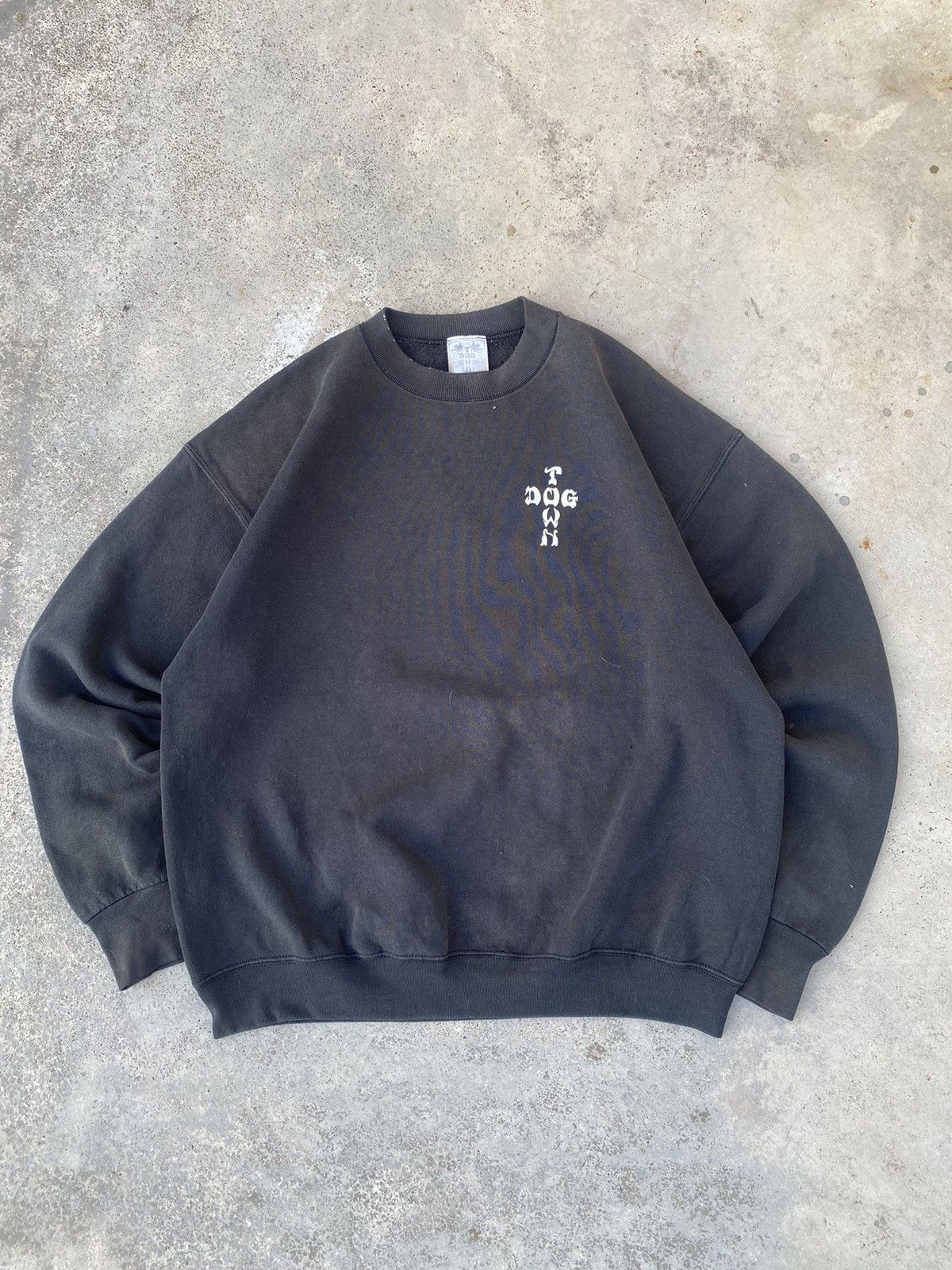Dogtown Vintage 90s Thrashed Faded DogTown Skate Baggy Sweatshirt Size US XL / EU 56 / 4 - 3 Thumbnail