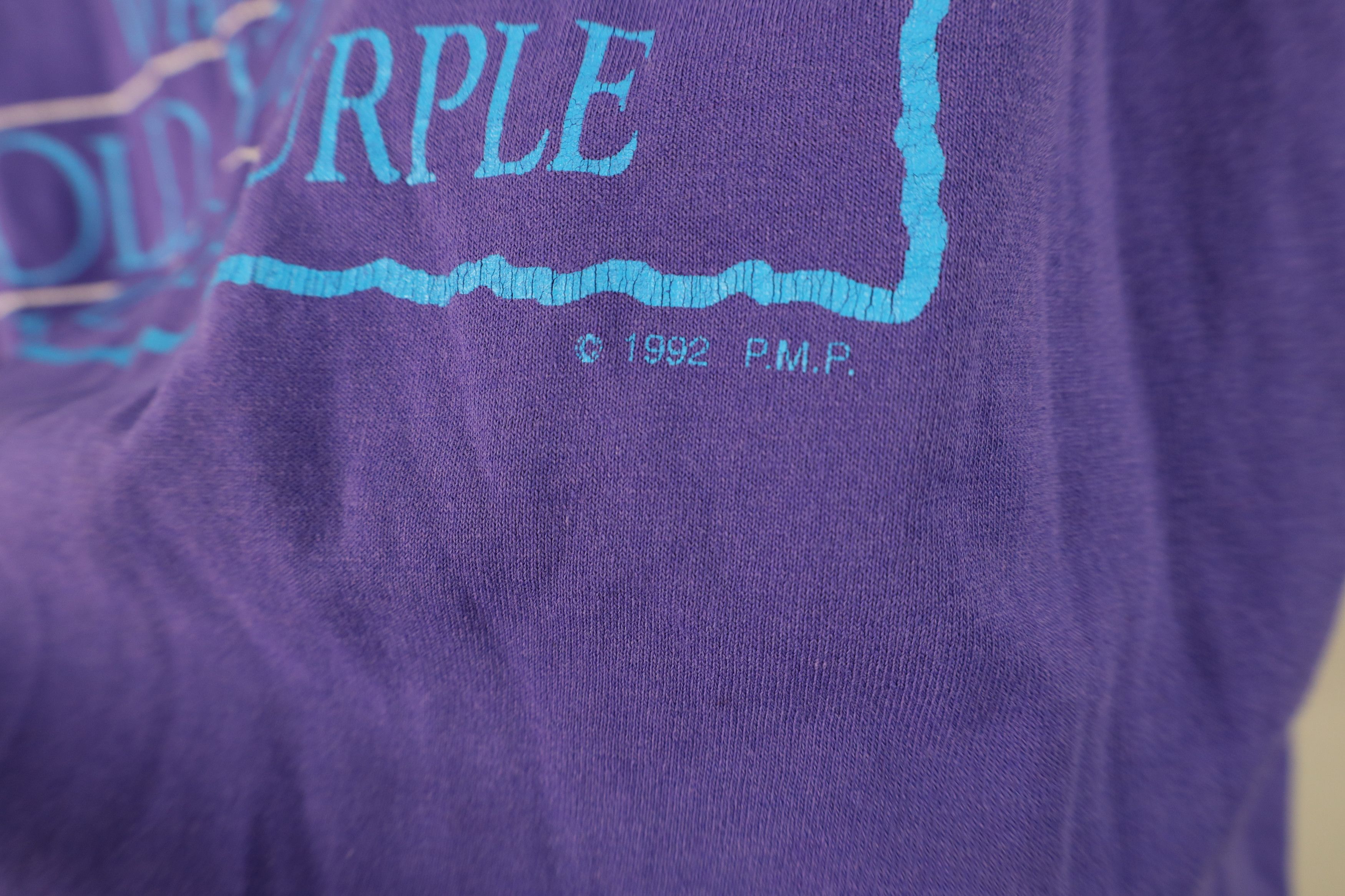 Vintage Vintage 90s I Am An Old Woman I Shall Wear Book T-Shir Size XL / US 12-14 / IT 48-50 - 8 Thumbnail