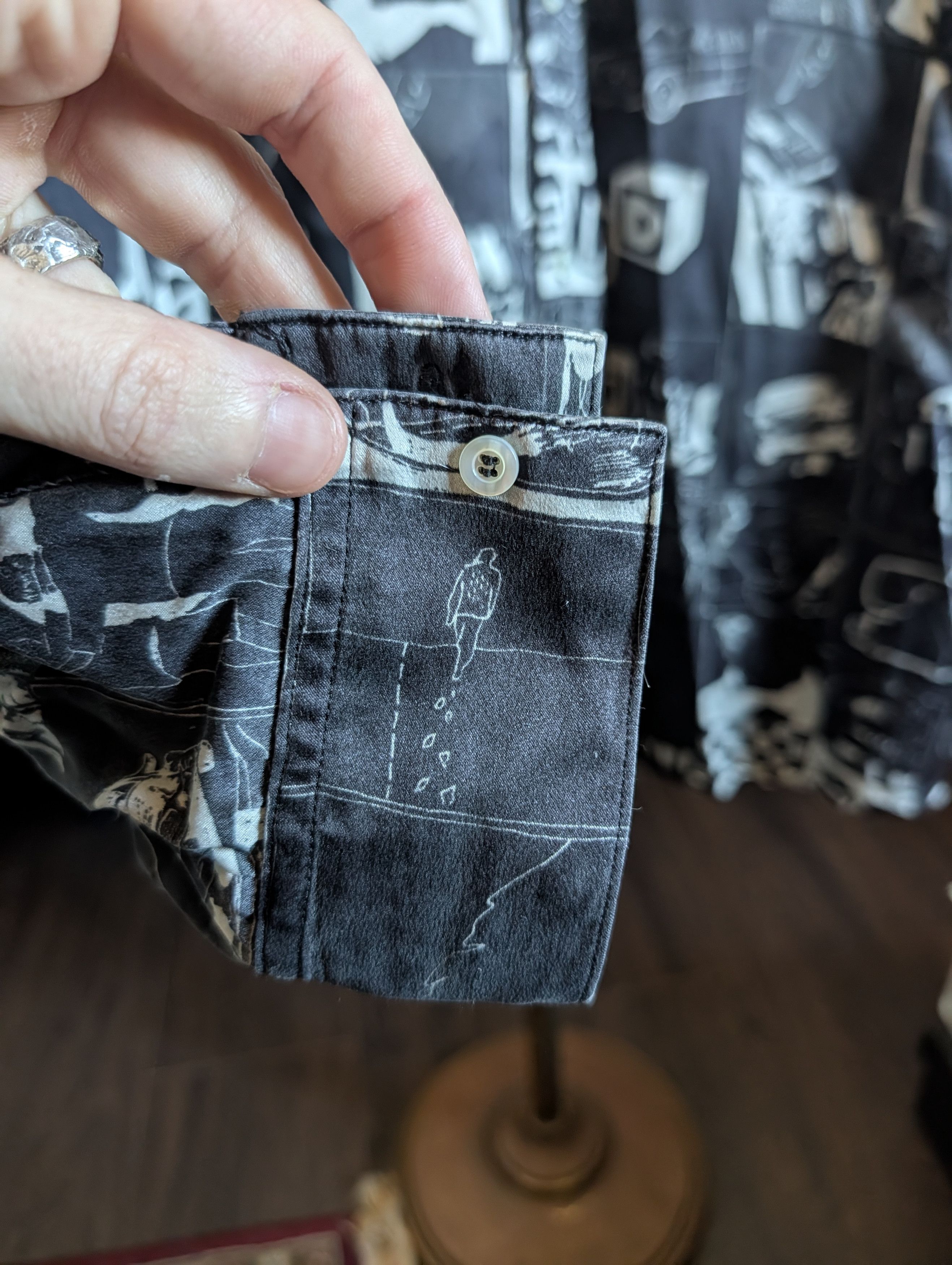 Enfants Riches Deprimes ICONIC Early 100% Thick Silk Comic Print B/W Shirt XS Size US XS / EU 42 / 0 - 7 Thumbnail