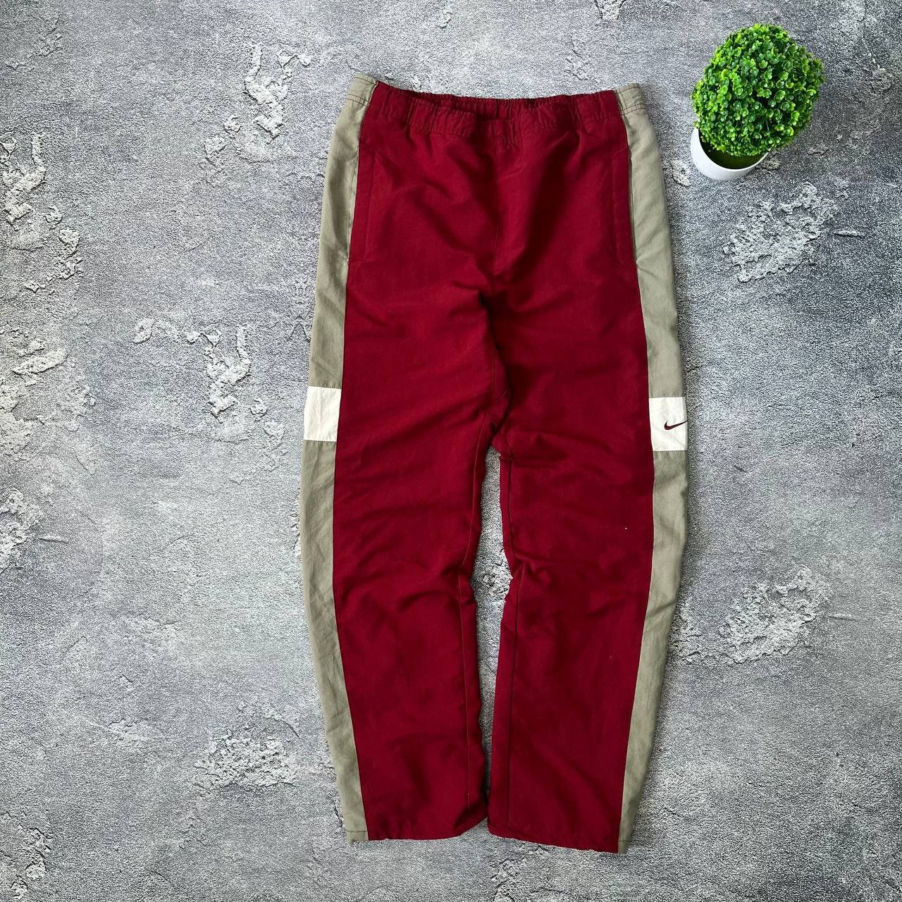Nike Nike Vintage Track Pants Parashute Red Windbreake Joggers Size US 32 / EU 48 - 1 Thumbnail