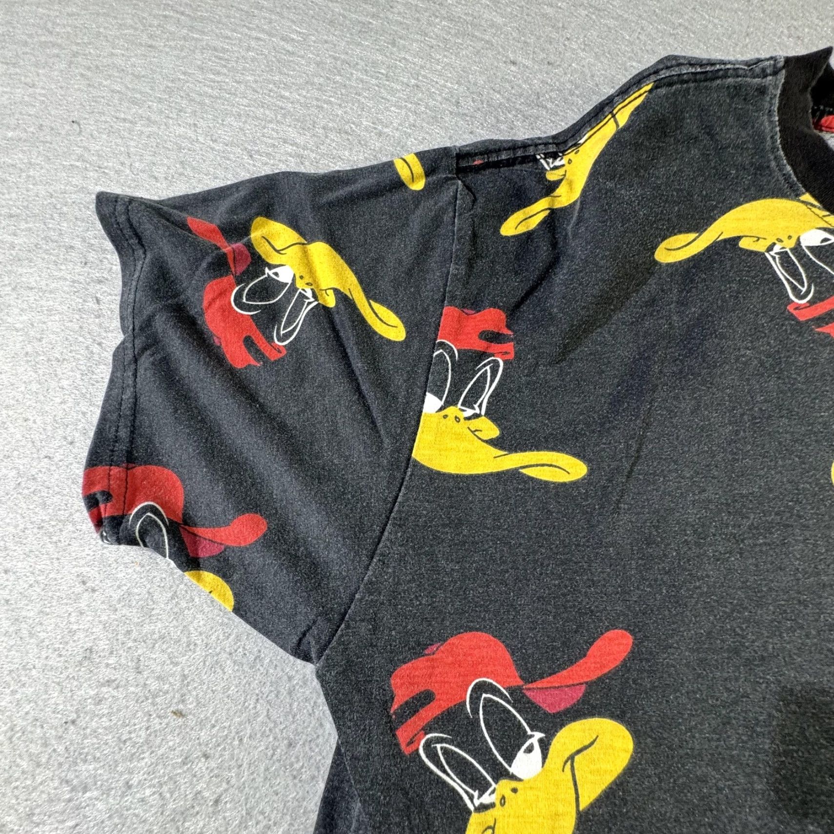 Vintage Looney Tunes Daffy Duck Shirt Mens Large All Over Print Cartoon Tee Classic Size US L / EU 52-54 / 3 - 2 Thumbnail
