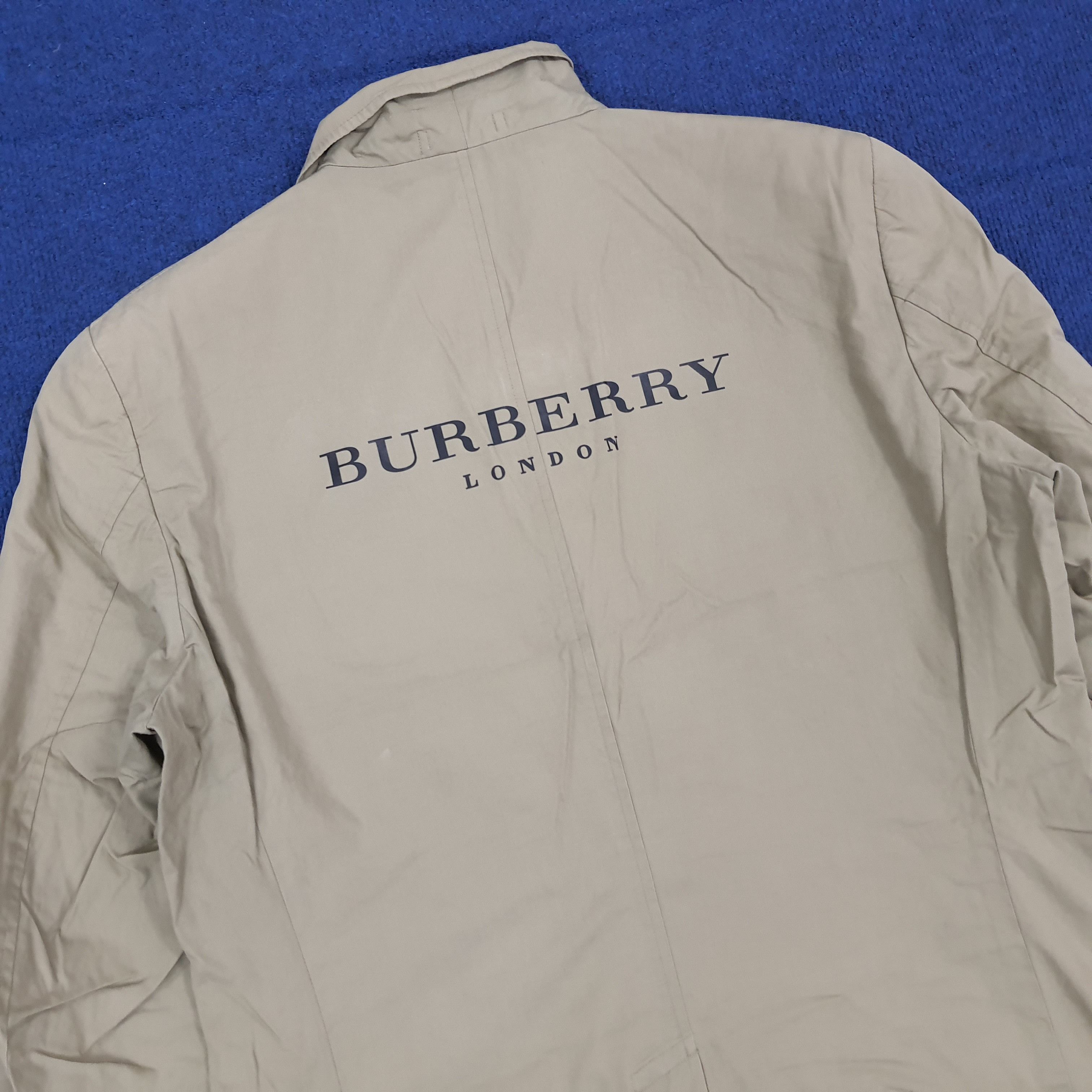 Burberry Vintage Burberry London Custom Logo Blazer C277N19 Size US M / EU 48-50 / 2 - 2 Thumbnail