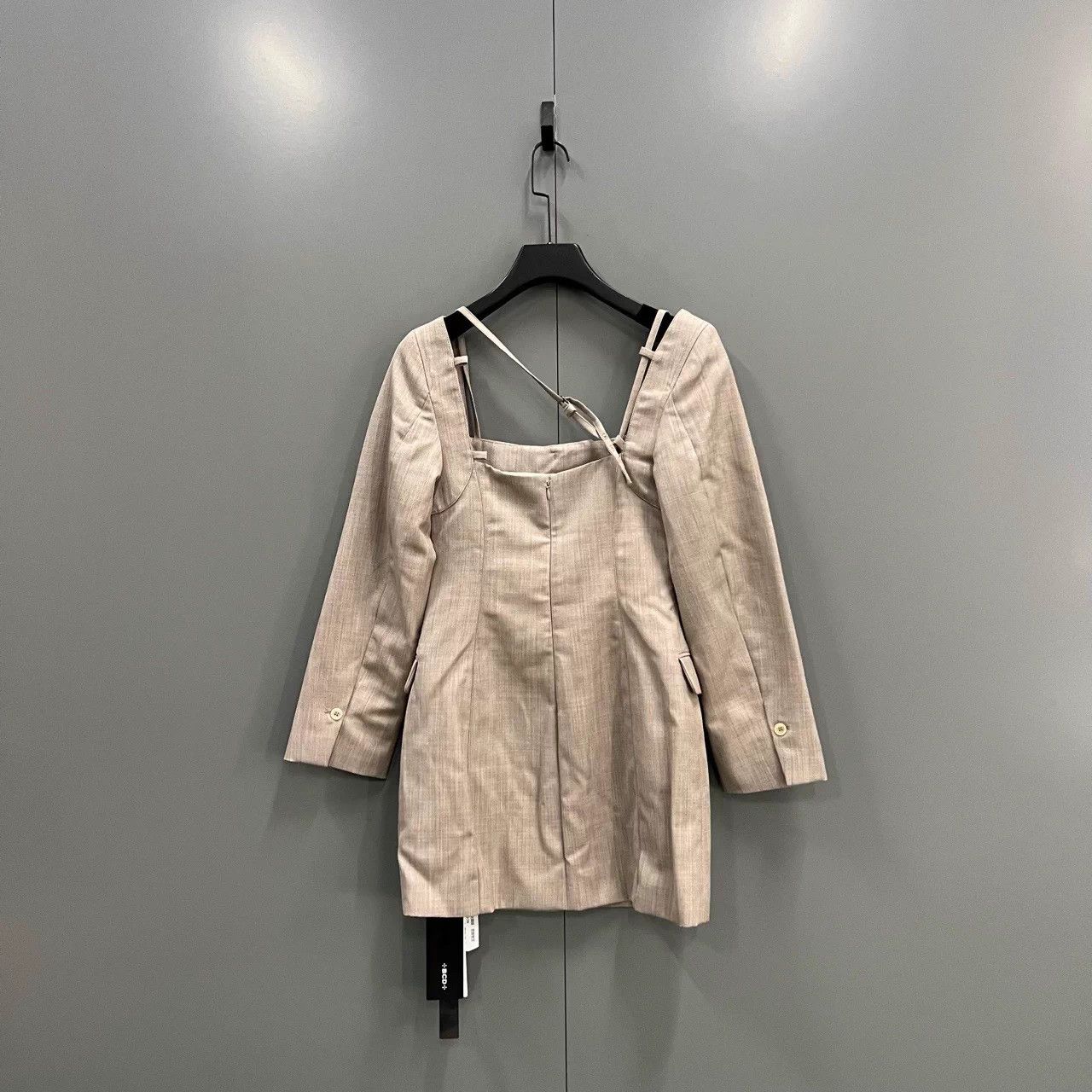 Jacquemus JACQUEMUS Light Brown SQ Neck LS Dress 36 NWT Size XS / US 0-2 / IT 36-38 - 2 Thumbnail