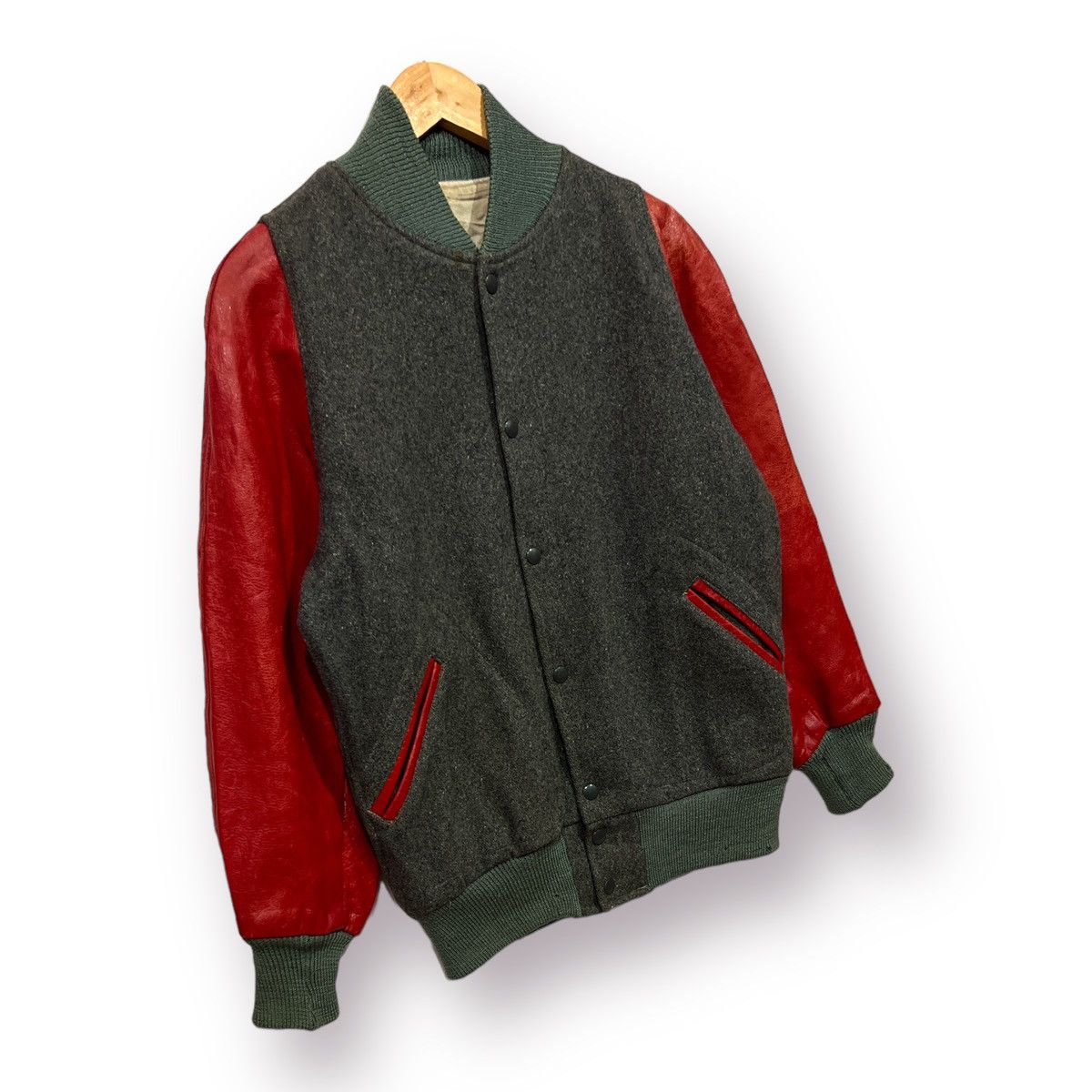 Leather 🔥TRUE VINTAGE LEATHER DISTRESSED VARSITY JACKET Size US S / EU 44-46 / 1 - 3 Thumbnail
