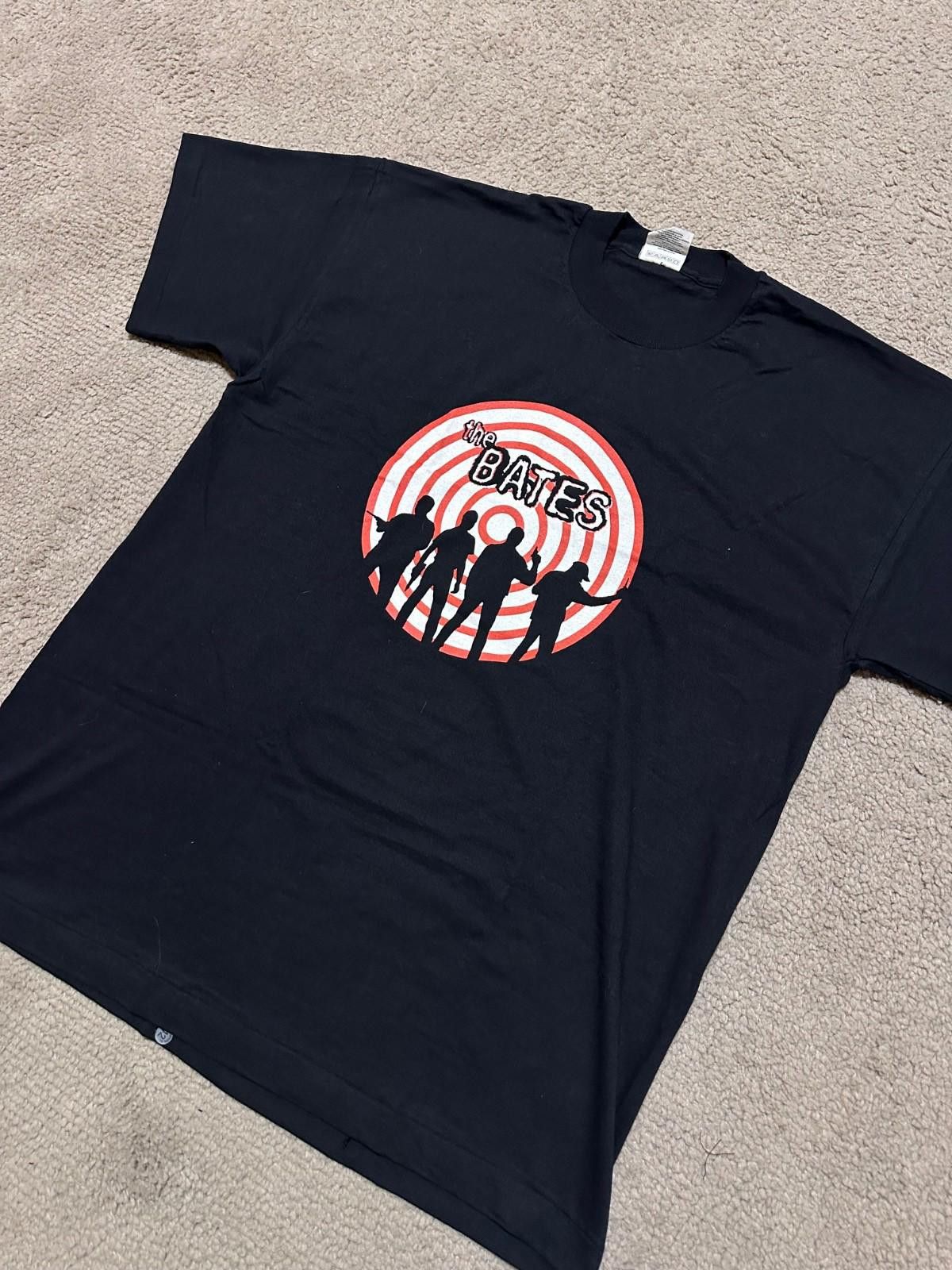 Fruit Of The Loom Vintage The Bates 1999 Tour T Shirt Sz XL Size US XL / EU 56 / 4 - 2 Thumbnail