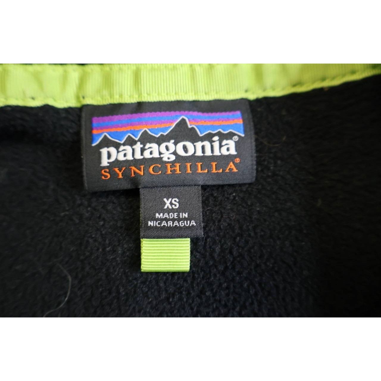 Patagonia Vintage Patagonia Black Synchilla Snap T Pullover Blue Trim Size XS / US 0-2 / IT 36-38 - 2 Thumbnail