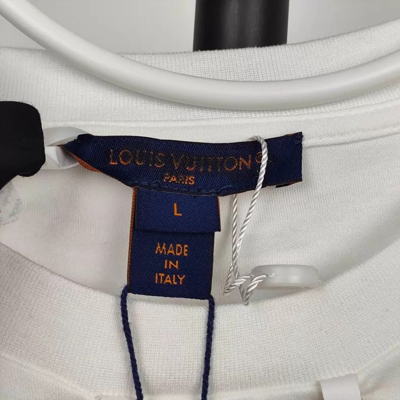 Louis Vuitton Louis Vuitton Black Pegasus Embroidered White short sleeve Size US L / EU 52-54 / 3 - 5 Thumbnail