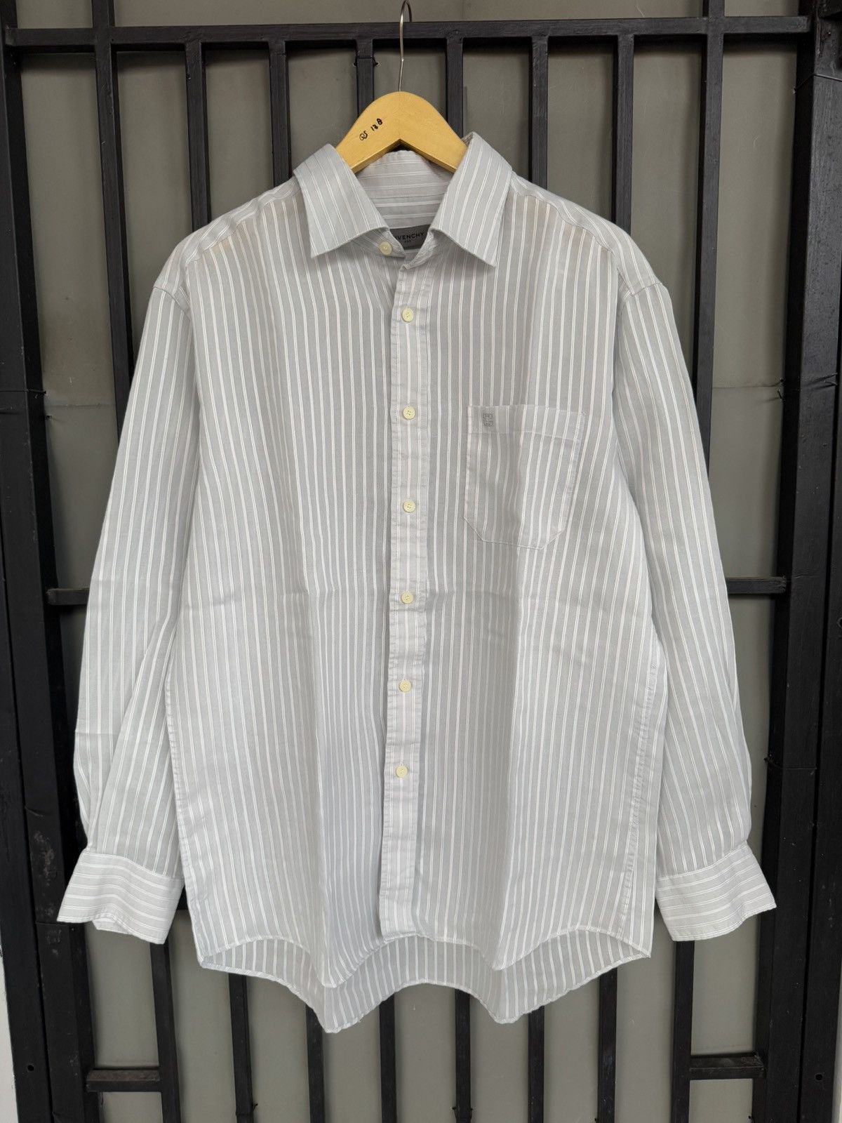 Givenchy GIVENCHY MEN STRIPE LONG SHIRT Size US XL / EU 56 / 4 - 1 Thumbnail