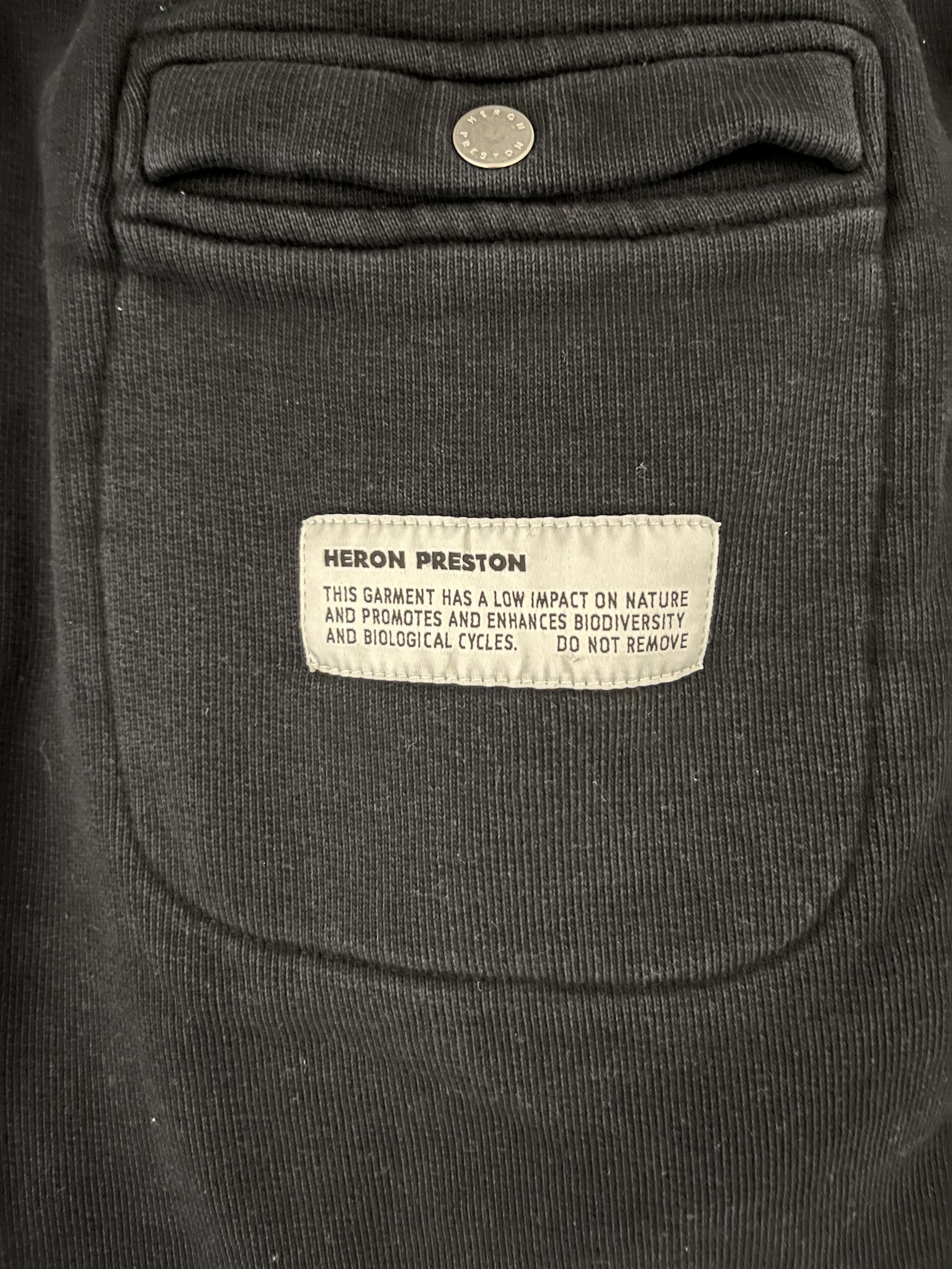Heron Preston Heron Preston - Black 'Style' Sweat Shorts (Size S) Size US 29 - 8 Thumbnail