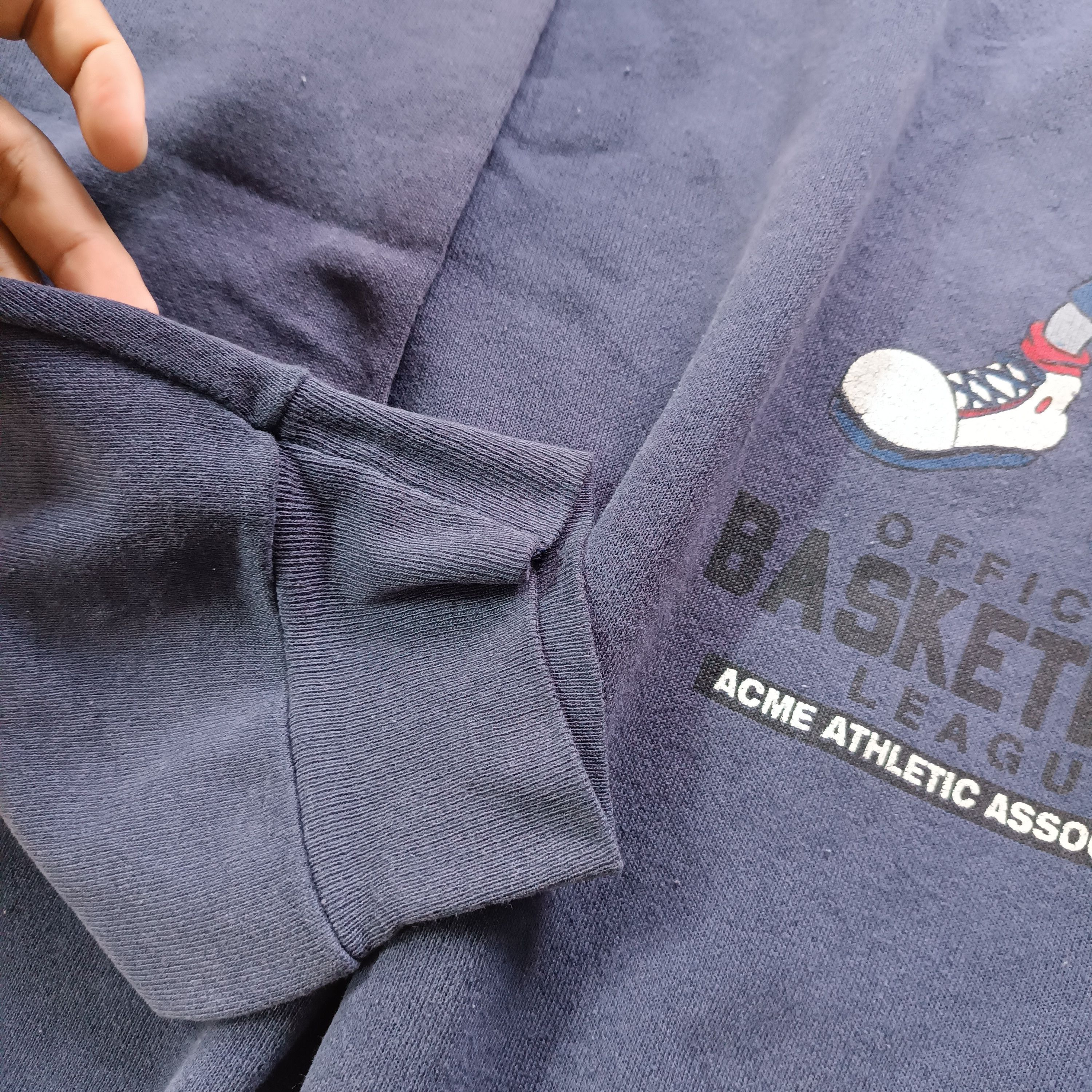 Vintage × Warner Bros Vintage 90s Bugs Bunny Basketball Crewneck Sweatshirt Size US L / EU 52-54 / 3 - 8 Thumbnail