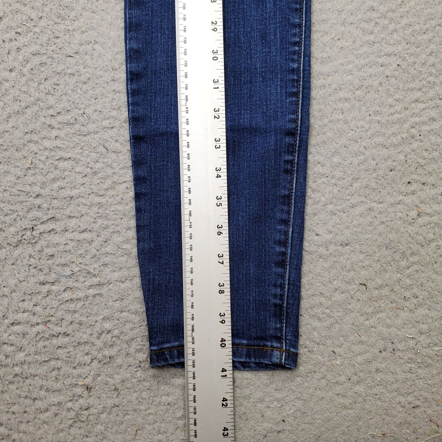 Vintage KUT from the Kloth Toothpick Skinny Jeans Womens 10 Blue Denim 5 Pocket Design Size 32" / US 10 / IT 46 - 3 Thumbnail