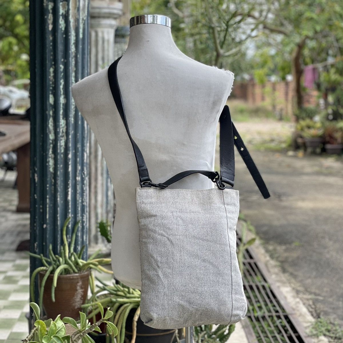 Japanese Brand Japan L.E.D. bites 2 Way Crossbody Leather Canvas Size ONE SIZE - 3 Thumbnail