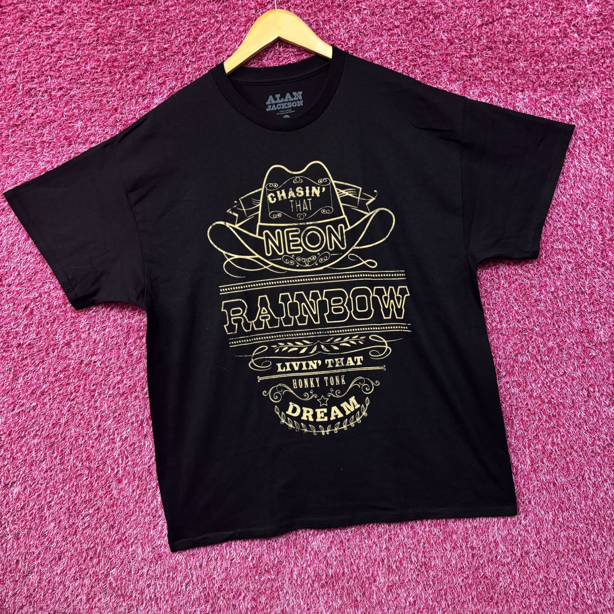 Band Tees Alan Jackson Chasin' That Neon Rainbow Black T-Shirt XL Size US XL / EU 56 / 4 - 3 Thumbnail