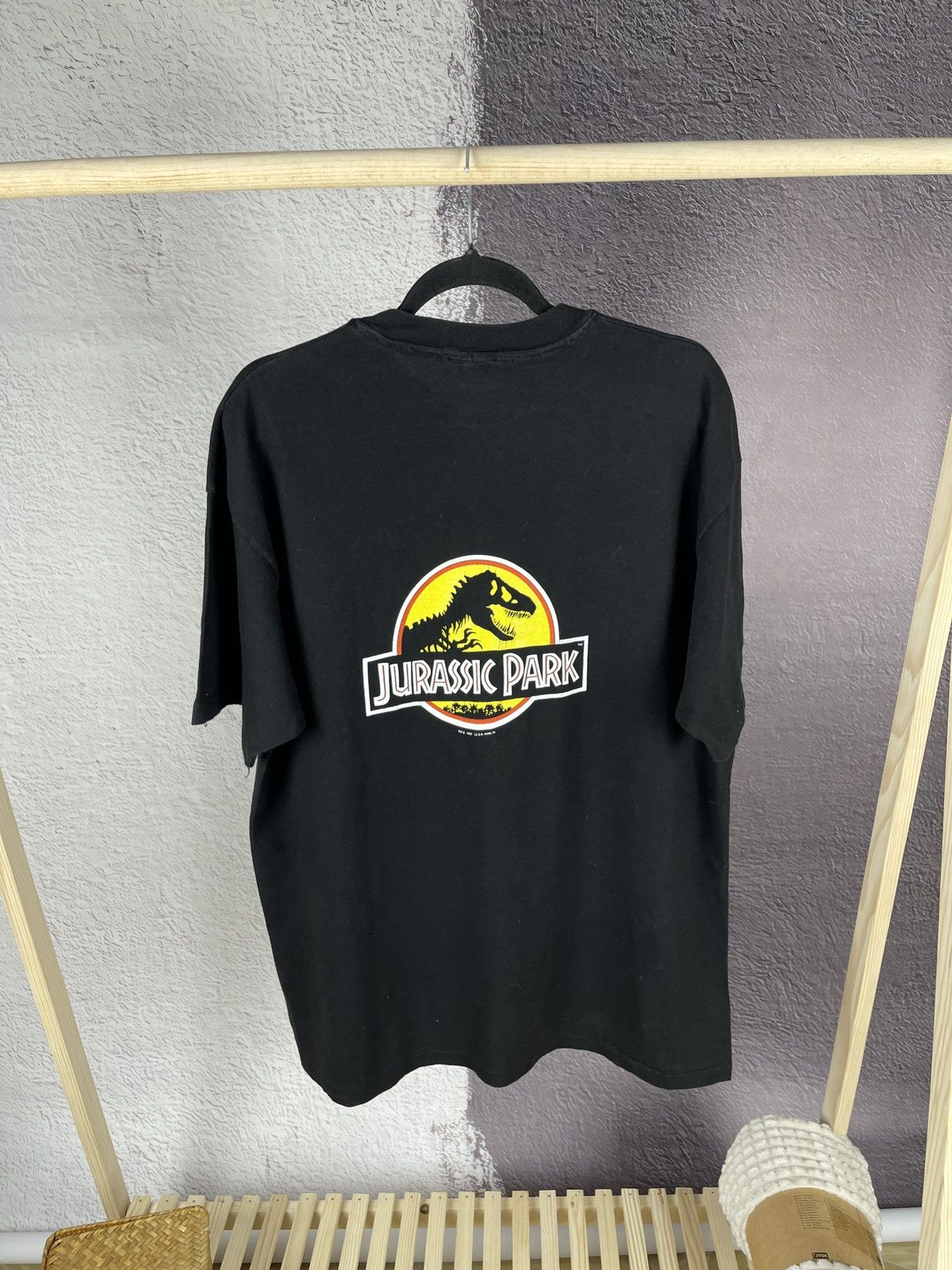 image of Made In USA x Movie Vintage Jurassic Park 1992 Movie Merch T-Shirt Double Hanes in Black (Size XL)