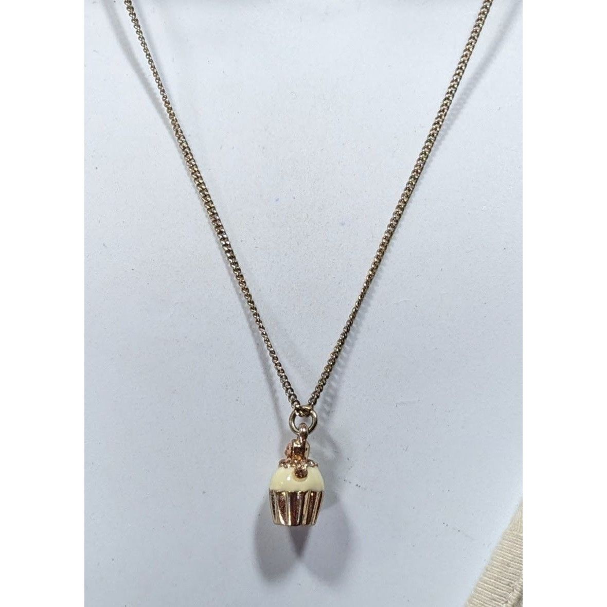 Other Dainty Rhinestone Cupcake Pendant Necklace Rose Gold Tone Size ONE SIZE - 4 Thumbnail