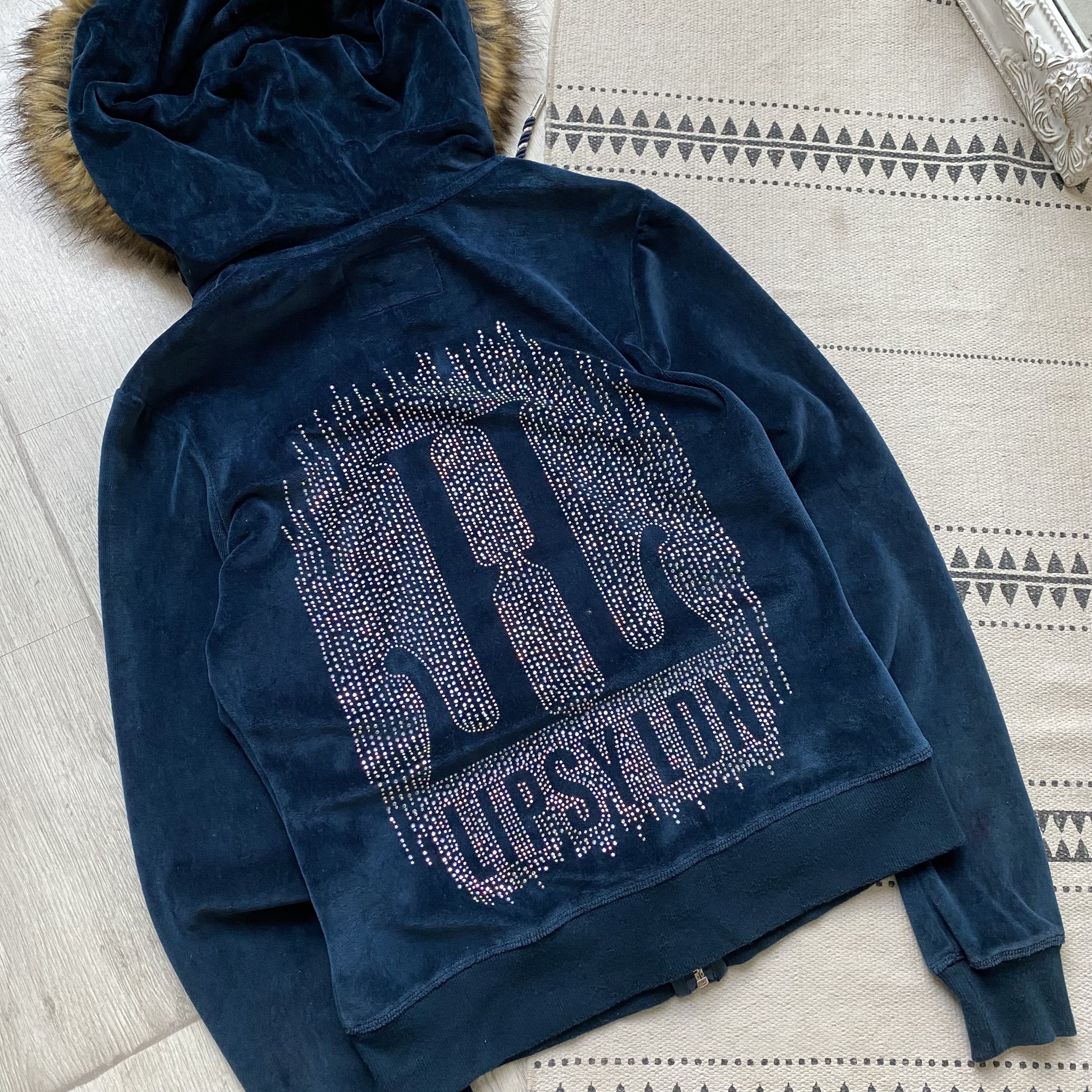 Juicy Couture If Six Was Nine Style Velour Faux Fur Zip Hoodie Y2K Crystal Size M / US 6-8 / IT 42-44 - 9 Thumbnail