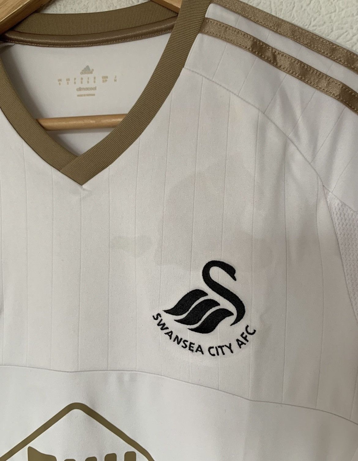 Adidas SWANSEA CITY ADIDAS 2016/2017 HOME KIT SOCCER JERSEY JAPAN Size US S / EU 44-46 / 1 - 2 Thumbnail