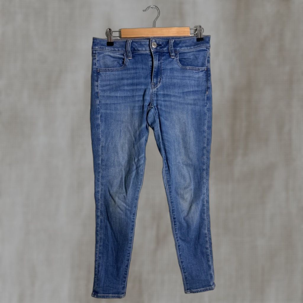 American Eagle Outfitters american eagle next level stretch jegging Jeans Women’s 6 Short Medium Wash Blue 28x27 Mens Women Girls? Size 28" / US 6 / IT 42 - 1 Thumbnail