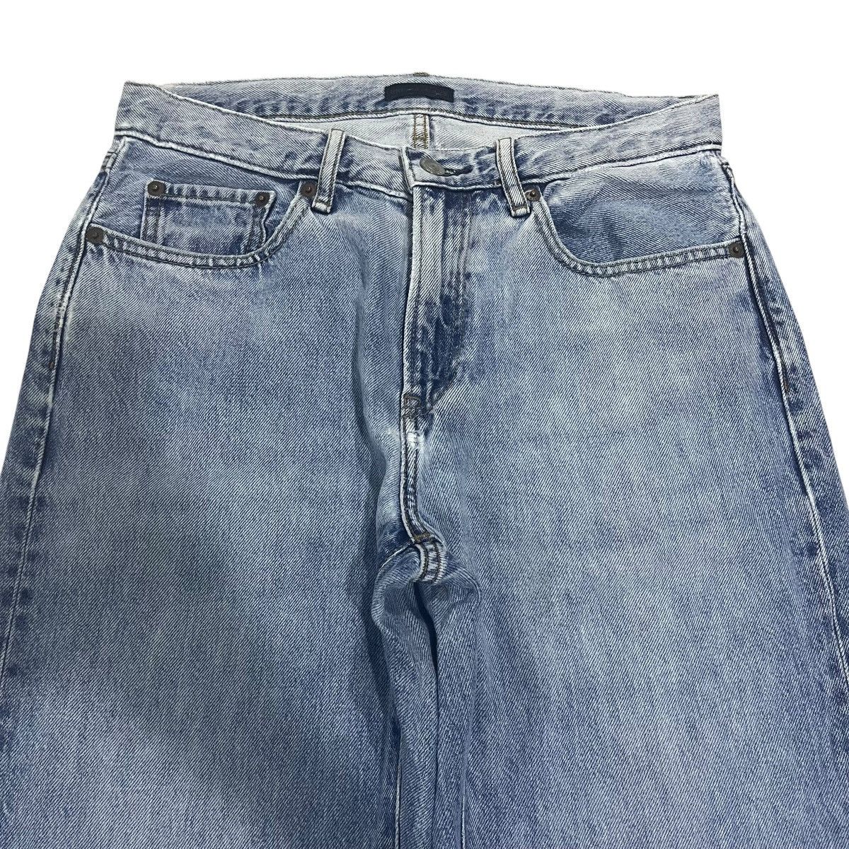 If Six Was Nine × Japanese Brand × Le Grande Bleu (L.G.B.) VINTAGE UNIQLO LIGHT BLUE WASHED DENIM PANTS Size US 32 / EU 48 - 2 Thumbnail