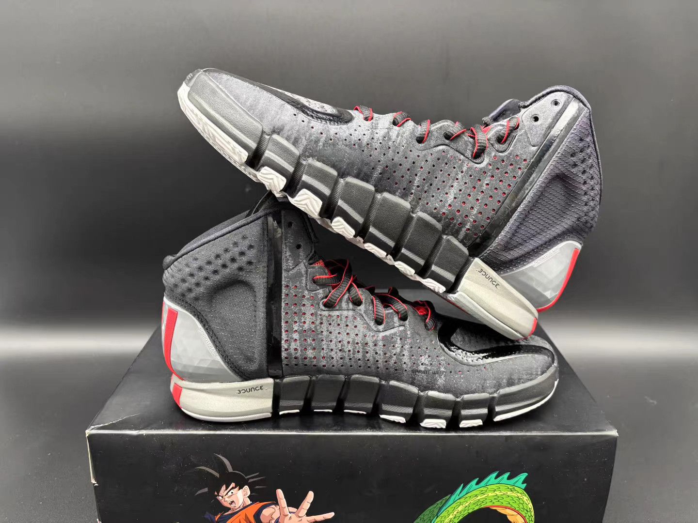Adidas adidas D Rose 4 Restomod Basketball Shoes K15 Size US 10 / EU 43 - 4 Thumbnail