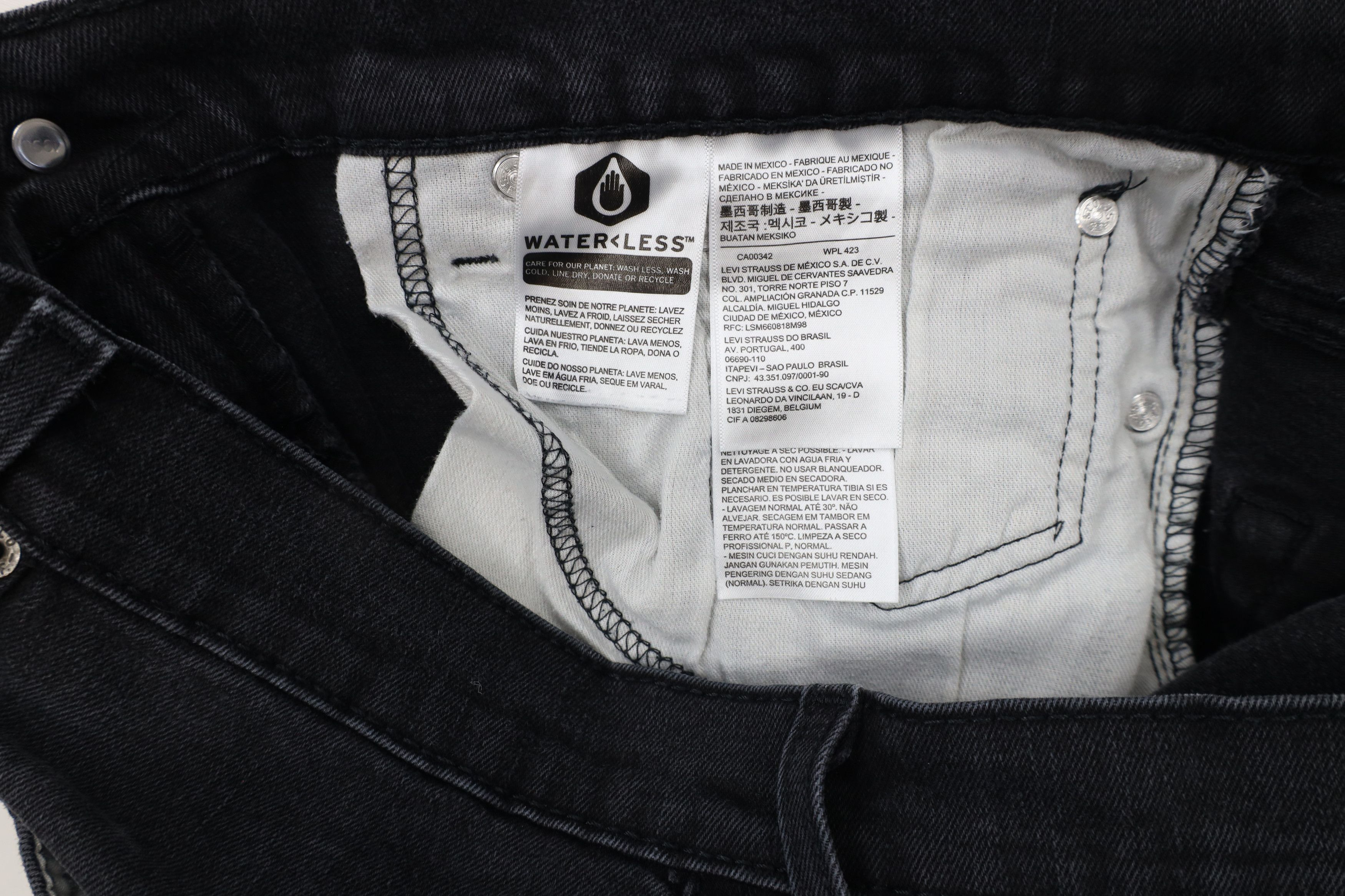 Levi's × Vintage Vintage Y2K Levis 541 Fit Tapered Leg Denim Jeans Black Size US 34 / EU 50 - 8 Thumbnail