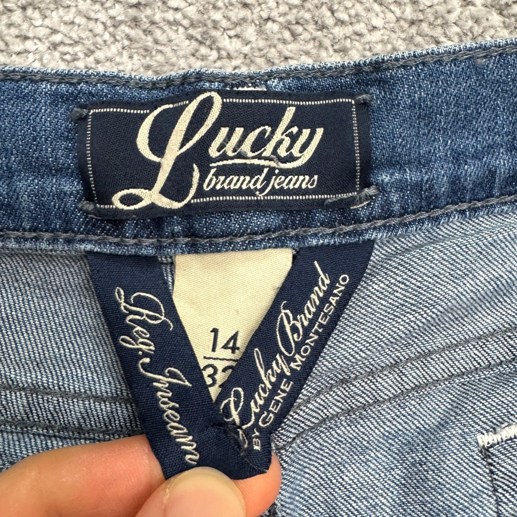 Lucky Brand Lucky Brand Jeans Womens 14 32 Blue Mid Rise Straight Denim 5-Pocket Regular Inseam 29 Inseam City Outdoor Vintage No Size 36" / US 14 / IT 50 - 6 Thumbnail