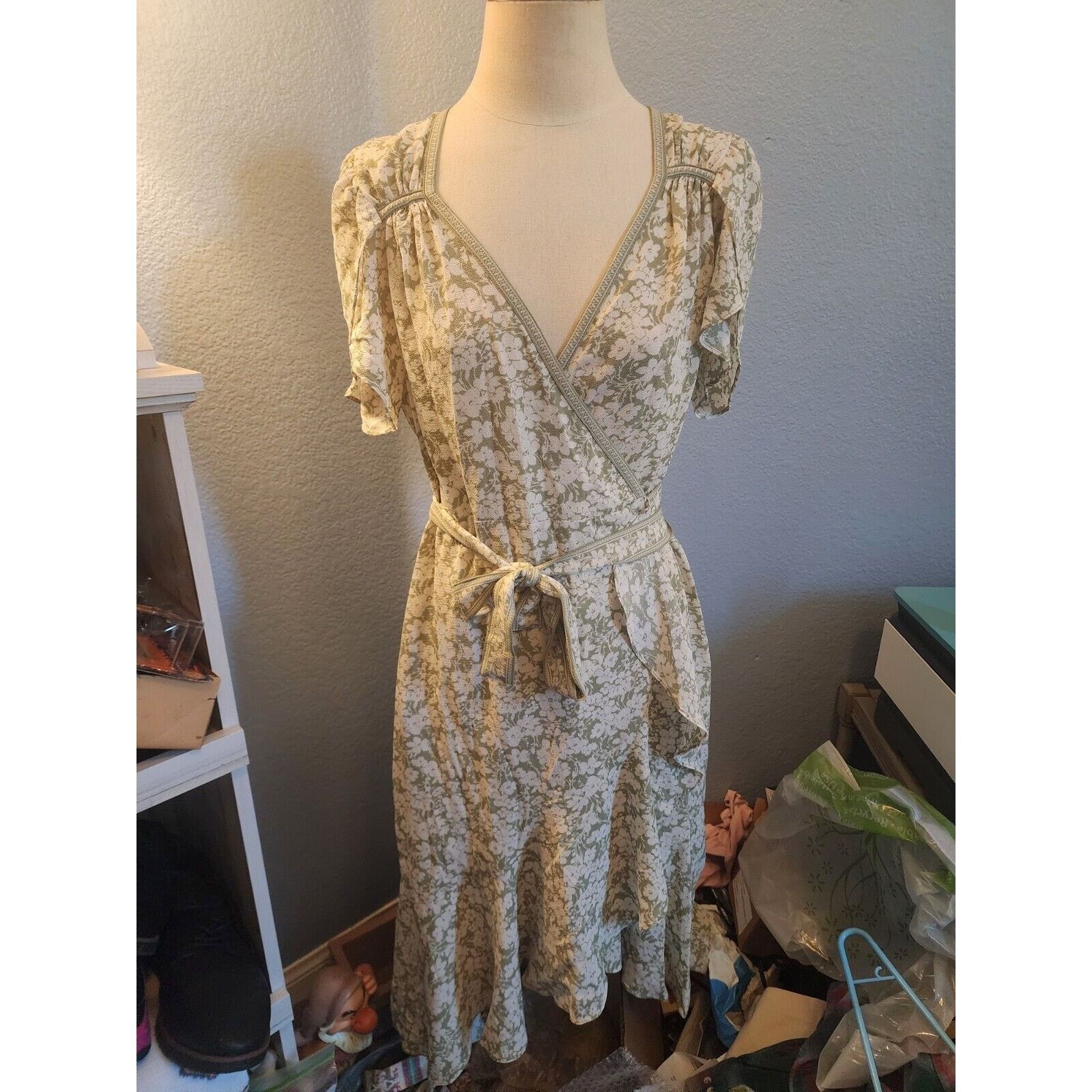 MAX&Co. NEW Max Studio Floral Boho Wrap Dress Large $138 MSRP Size L / US 10 / IT 46 - 1 Thumbnail