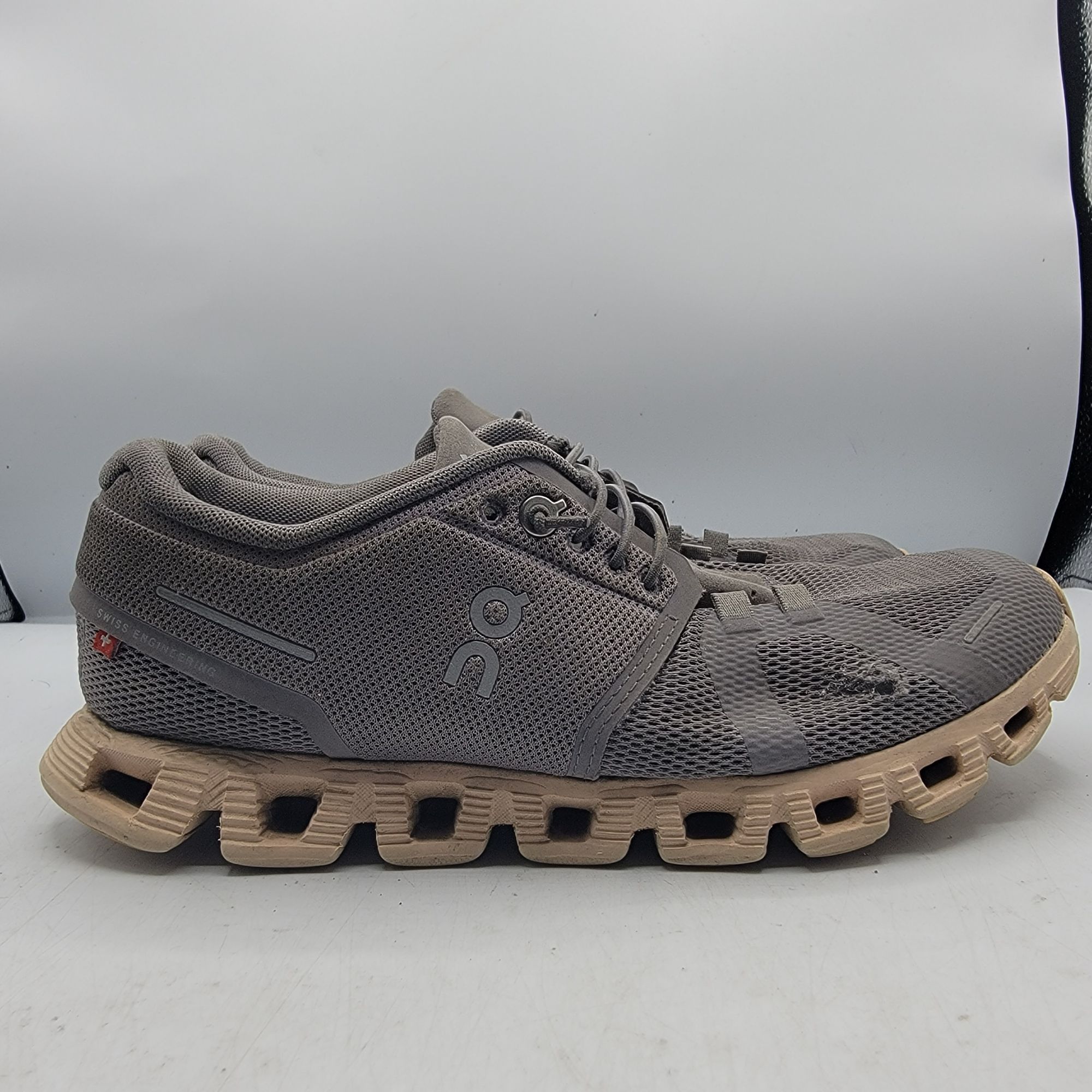 ON Cloud 5 Zinc Shell Womens 7 Gray Athletic Shoes Lightweig