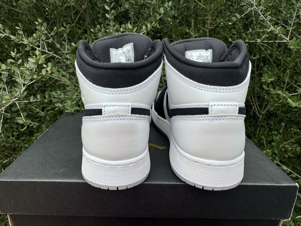 Jordan Brand Jordan 1 Mid Diamond Shorts (Gs) Size US 5.5 / EU 38 - 2 Thumbnail