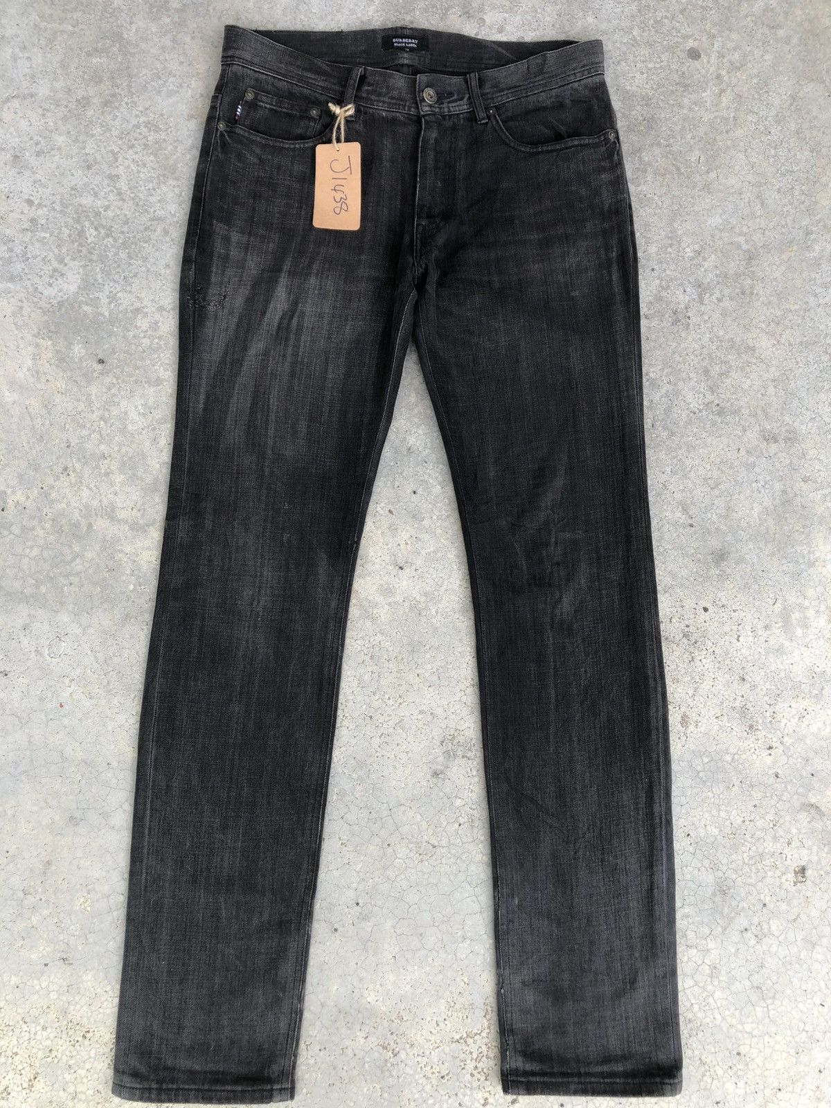 Burberry Burberry Black Label Embroidered Logo Distressed Jeans Slim Size US 31 - 1 Thumbnail
