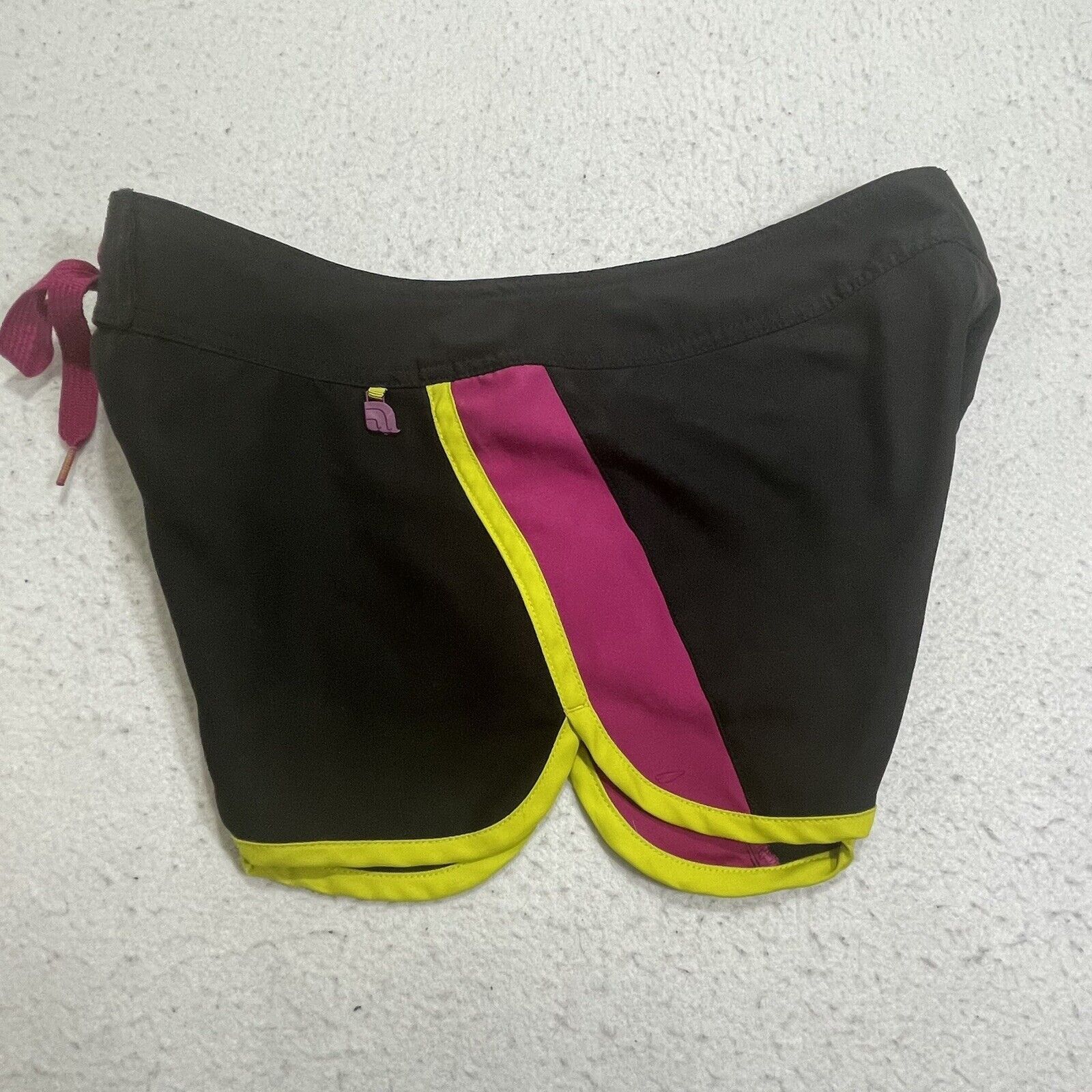 The North Face The North Face Short 3" Inseam Athletic Neon Shorts Size 27" / US 4 / IT 40 - 11 Thumbnail