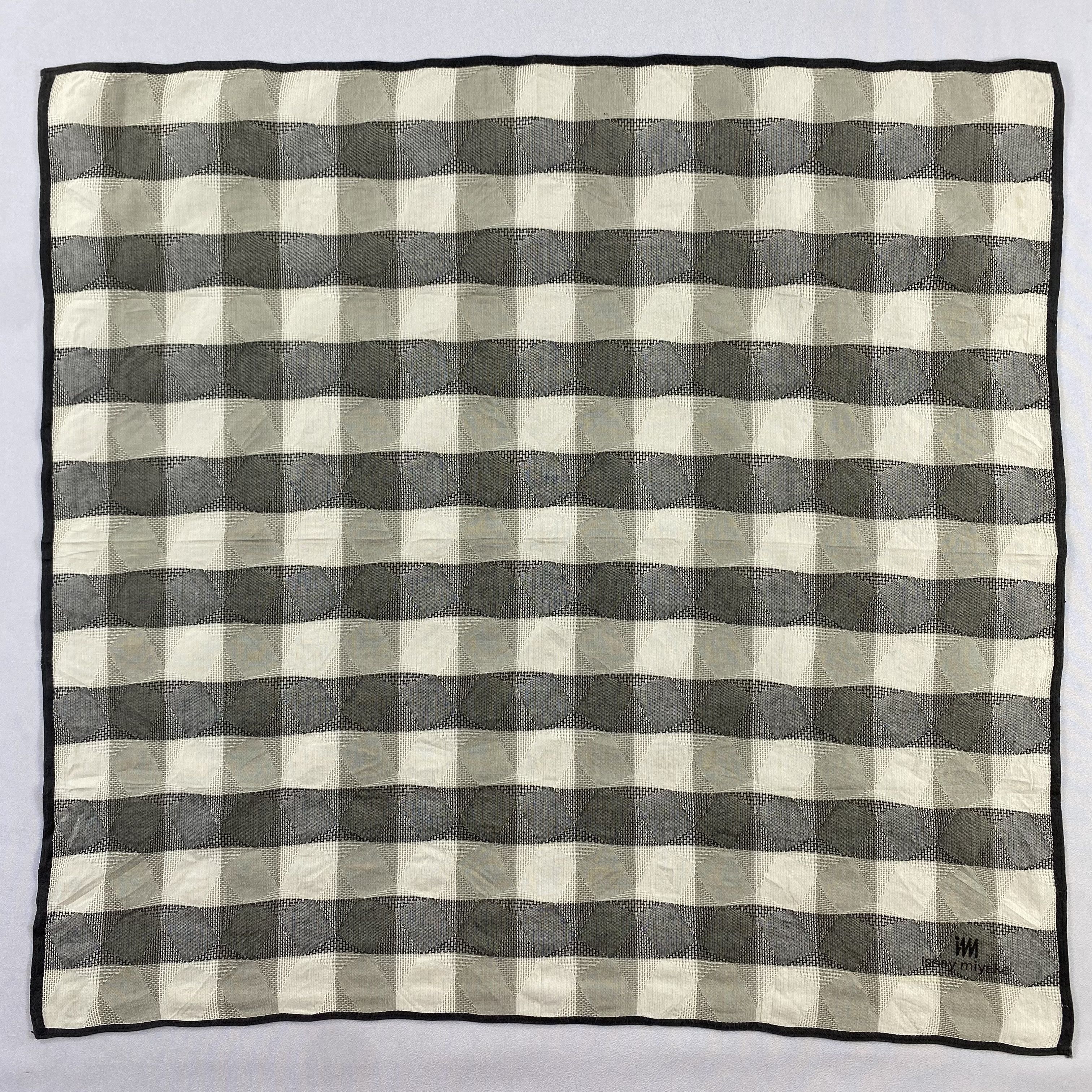 Issey Miyake × Vintage Issey Miyake Bandana/ Handkerchief / Neckerchief-P1626 Size ONE SIZE - 1 Thumbnail