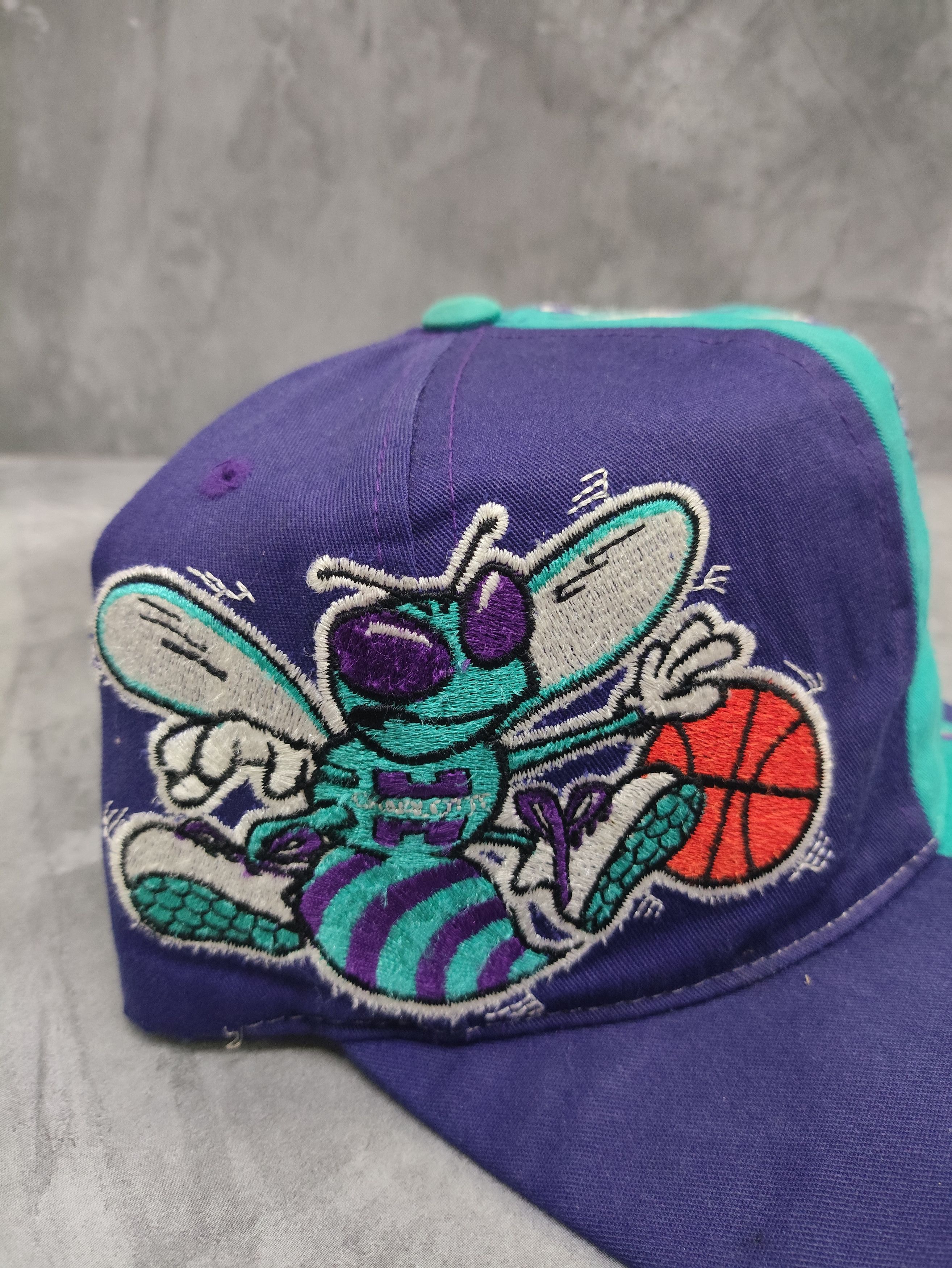 Sports Specialties Vintage Charlotte Hornets 90's Official NBA Big Logo Cap Size ONE SIZE - 2 Thumbnail