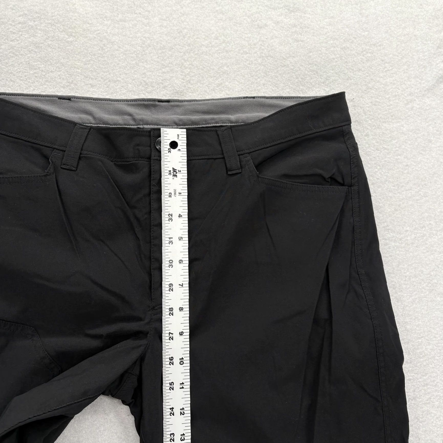 Eddie Bauer Eddie Bauer Fleece Lined Tech Pants Mens 36x30 Black Hiking Snow Winter Warm Cargo Regular Pants Mens Black Fleece Lined Tech Pants Size US 36 / EU 52 - 7 Thumbnail