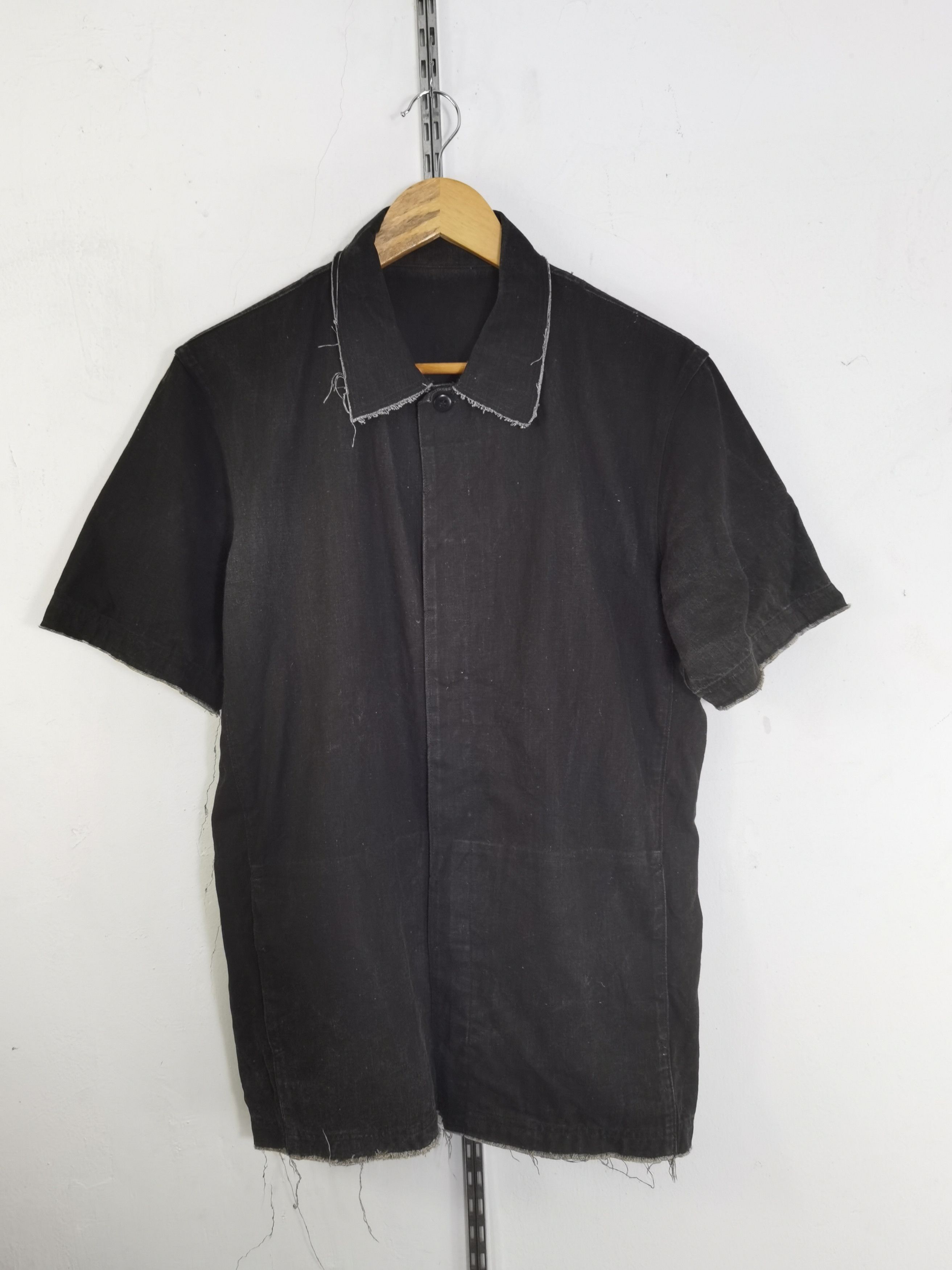 G4 SHIPS JEANS distressed shirt