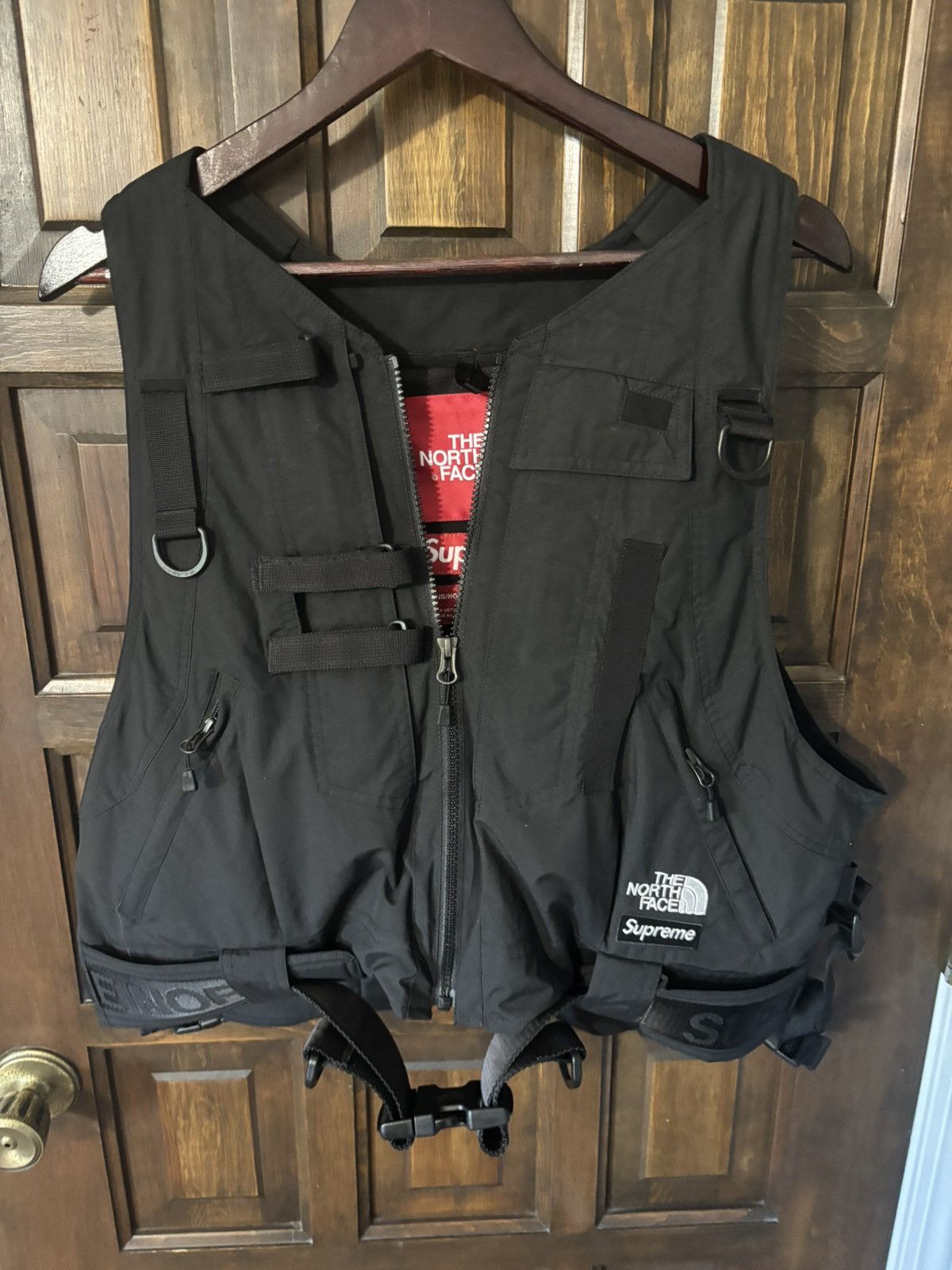 Supreme × The North Face Supreme North Face RTG Jacket RED LARGE Size US L / EU 52-54 / 3 - 7 Thumbnail