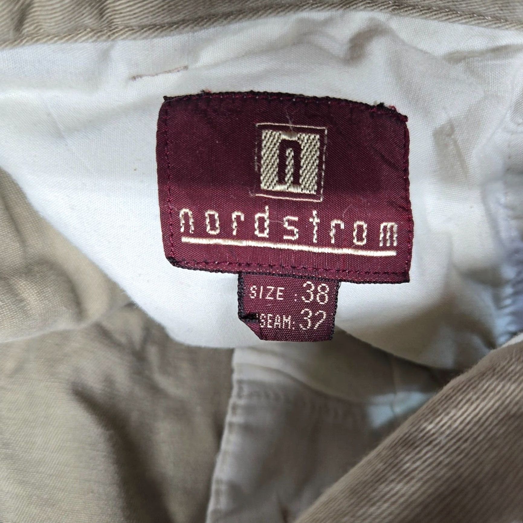 Nordstrom John W. Nordstrom Pants Dress Pants Adult Mens 38 x 32 Brown Tan size 38 32 Inseam 32 Dress Pants Mens Brown Nordstrom Size US 38 / EU 54 - 4 Thumbnail