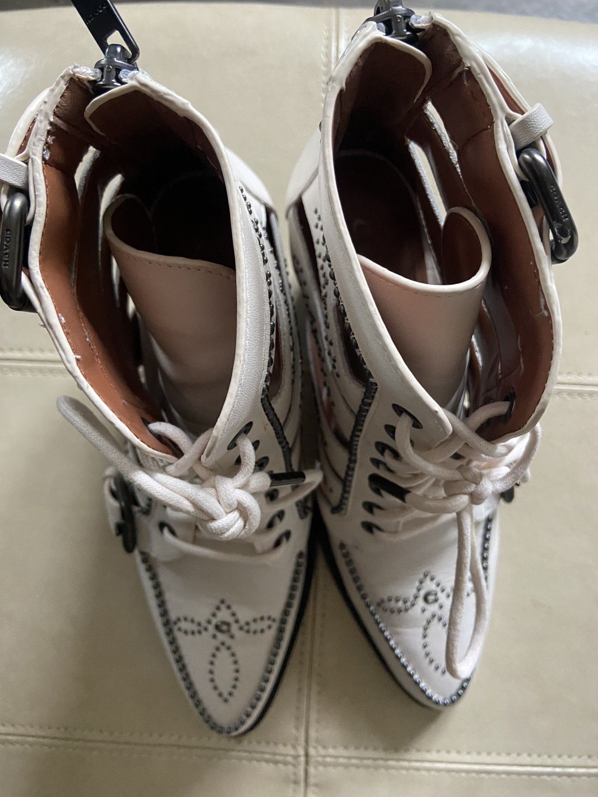 Coach Coach Women's Paisley USA 7.5 White Leather Zip RRP: €225 Size US 8 / IT 38 - 3 Thumbnail