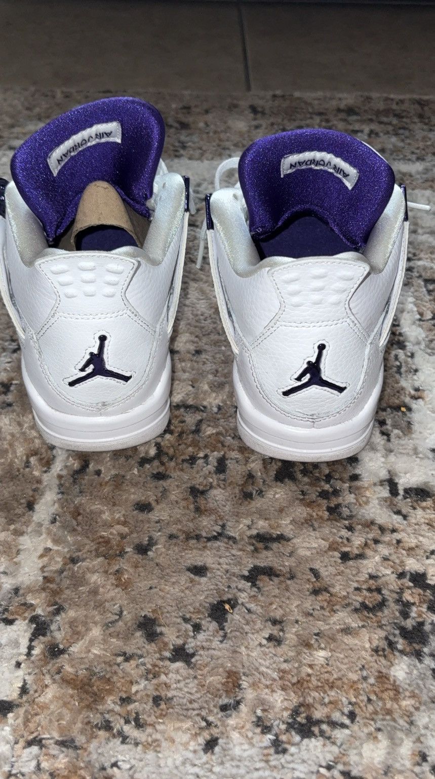 Jordan Brand AIR JORDAN METALLIC 4 RETRO (GS) Size US 5.5 / EU 38 - 3 Thumbnail
