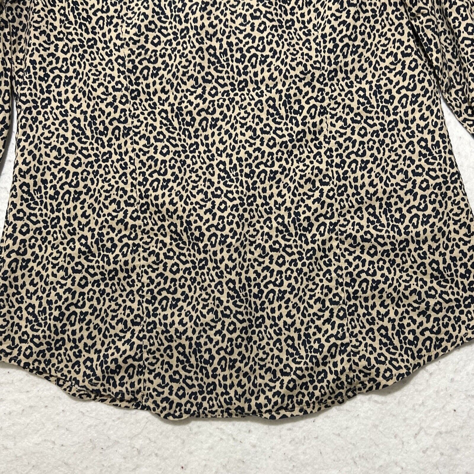 J.Crew J. Crew Button Up Long Sleeve Cheetah Leopard Print Top Size S / US 4 / IT 40 - 12 Thumbnail