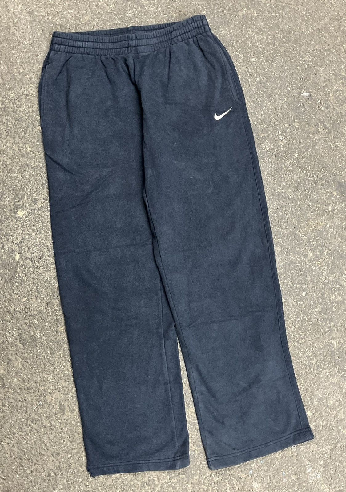 Nike × Vintage Nike baggy fit wide leg sweatpants y2k streetwear hype rare Size US 32 / EU 48 - 1 Thumbnail