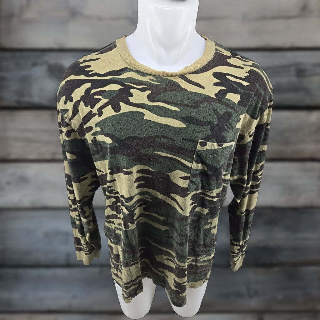 Vintage VINTAGE Horizon Camouflage Long Sleeve Shirt Camouflage XL Men Green Distressed Camo Horizon Tshirt XL Mens Size US XL / EU 56 / 4 - 1 Thumbnail