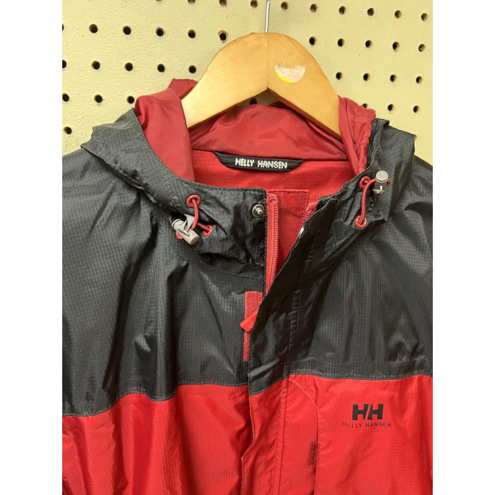 Helly Hansen Helly Hansen Jacket Mens Hooded Rain Coat Helly Tech Performance L Red Nylon Zip Storm VG Size US L / EU 52-54 / 3 - 2 Thumbnail