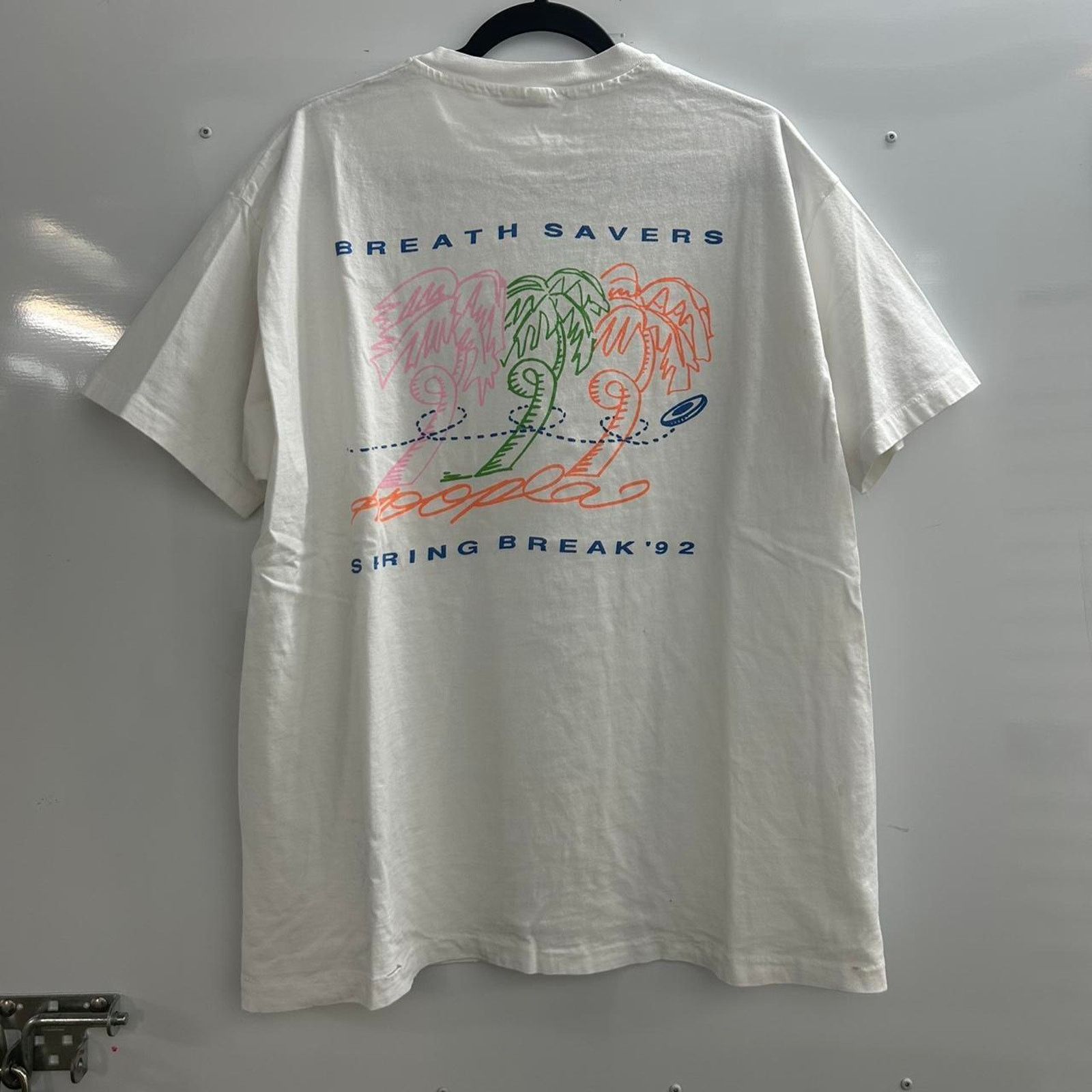 Hanes VTG Breath Savers Promo Spring Break 90s t-shirt Size US XL / EU 56 / 4 - 1 Thumbnail